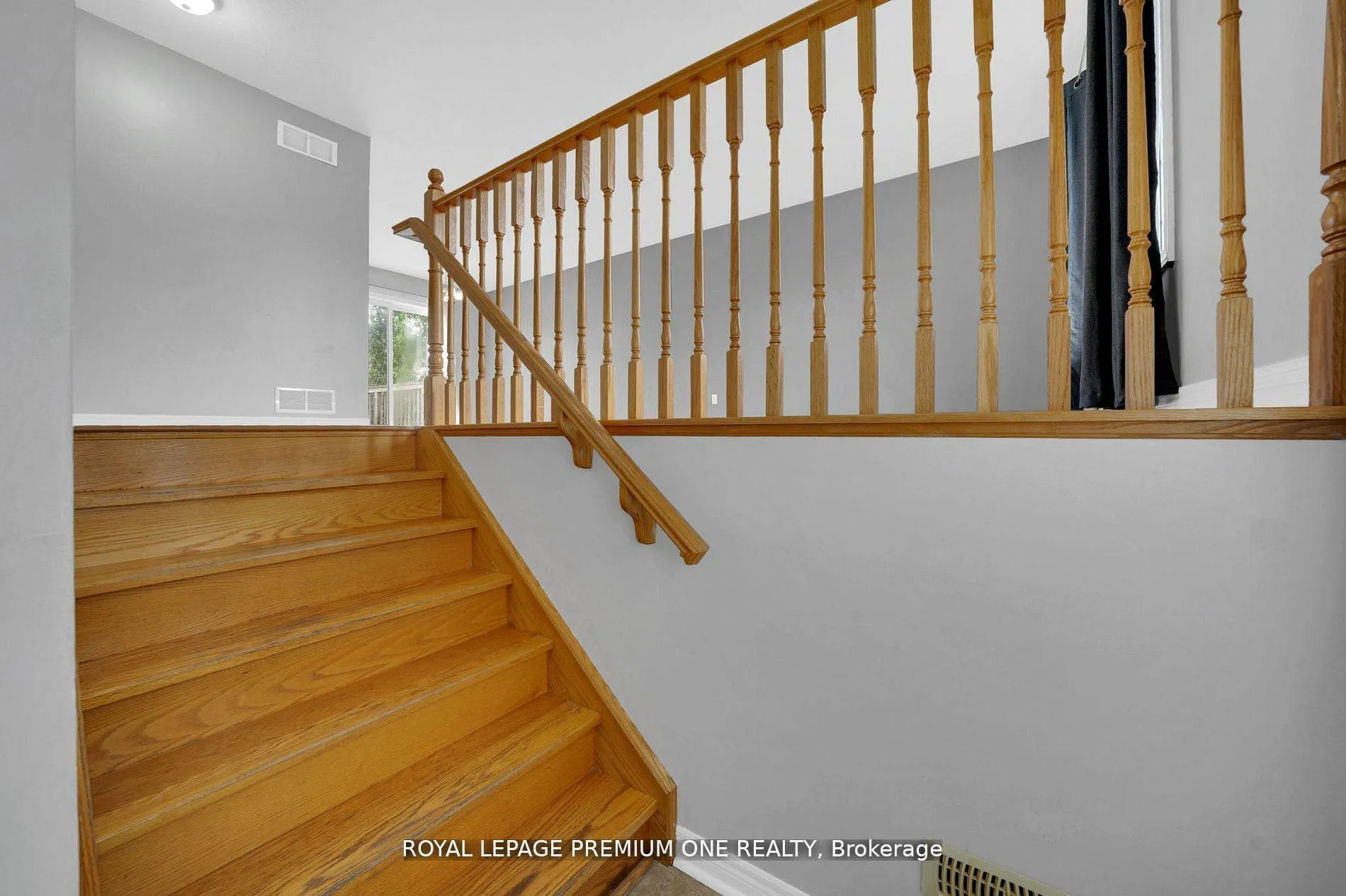 Photo 5 of 269 Berry Street, Shelburne — HOMEH