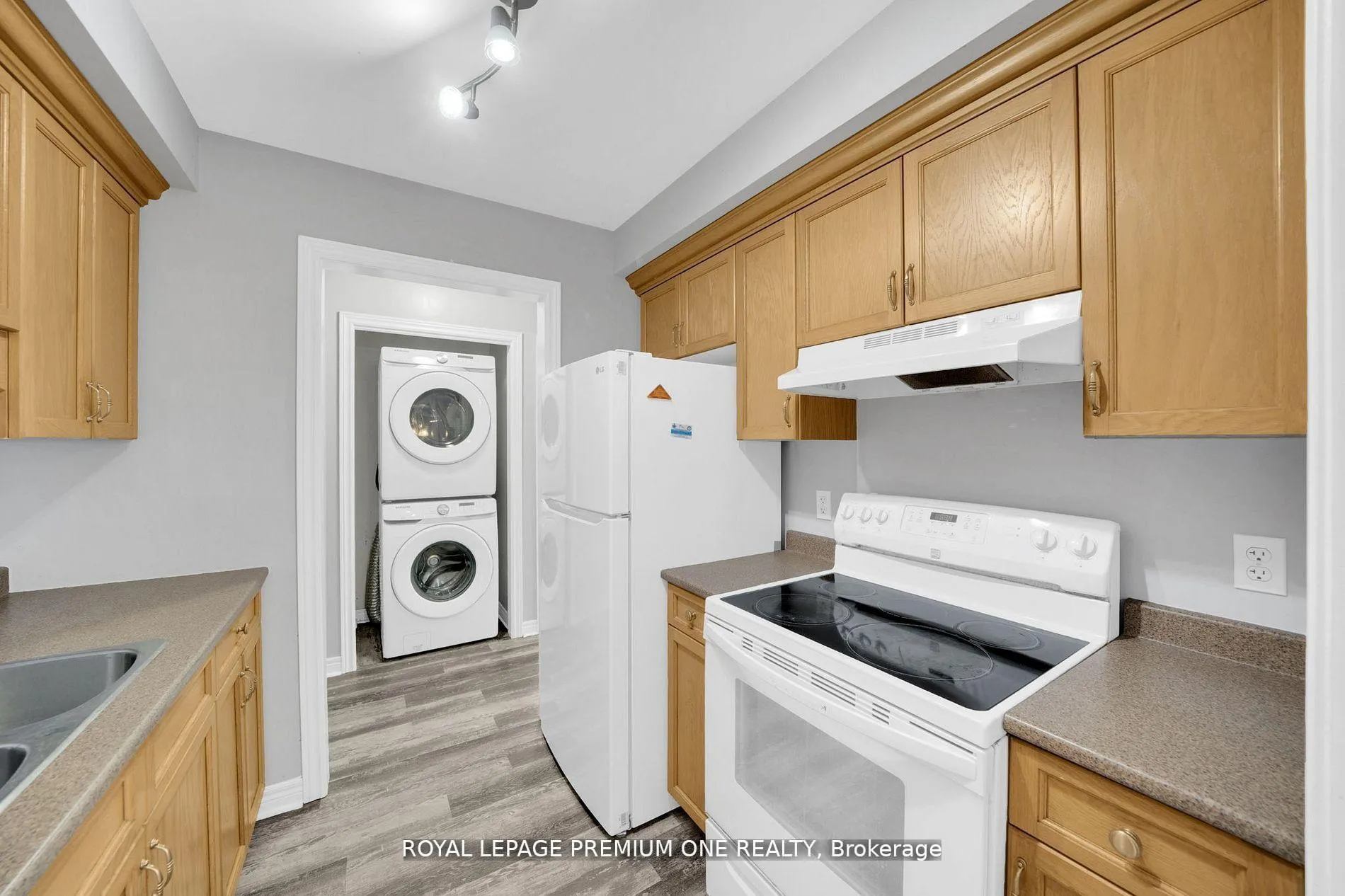 Photo 11 of 269 Berry Street, Shelburne — HOMEH