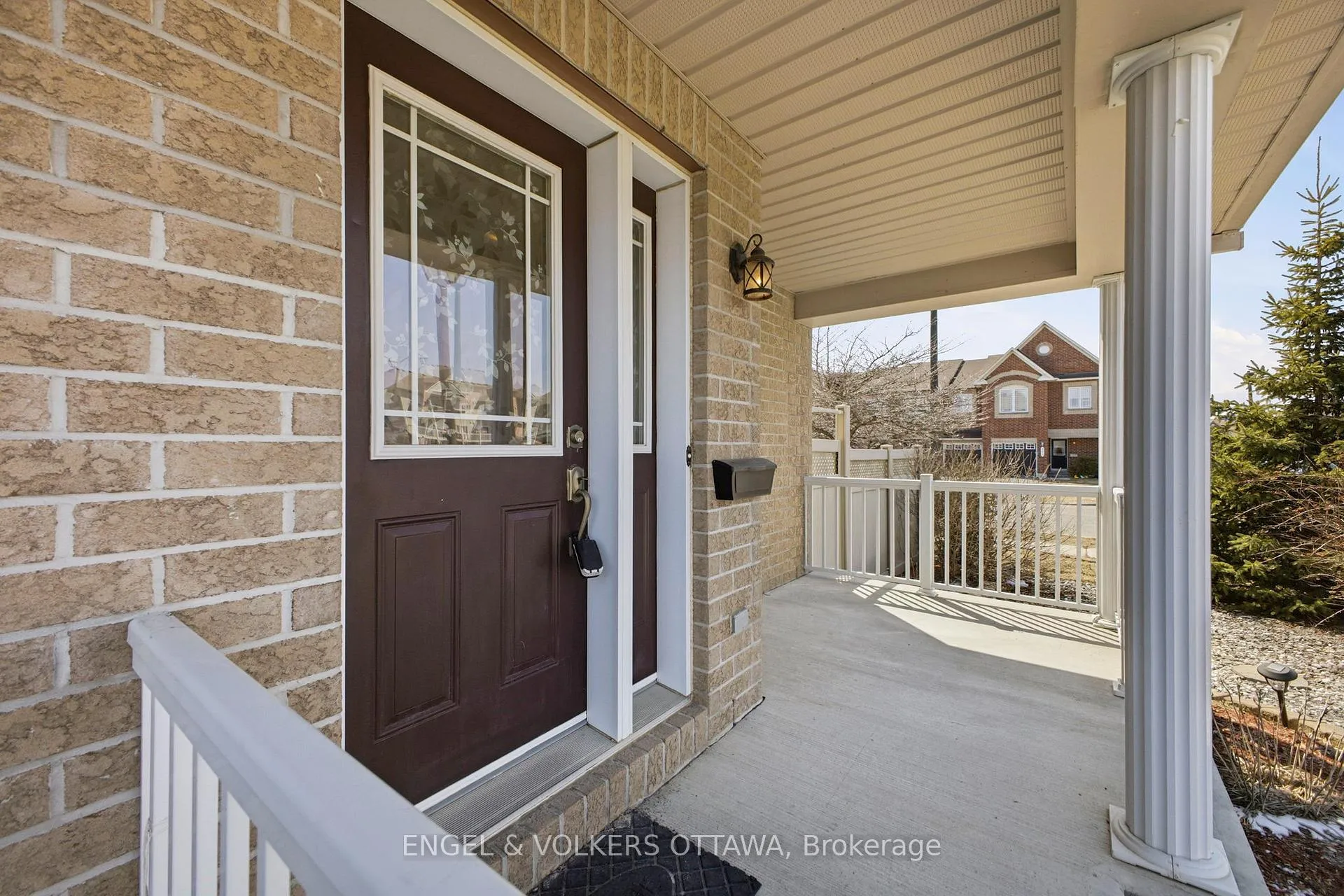 Photo 3 of 234 Branthaven Street, Ottawa, Avalon East — HOMEH