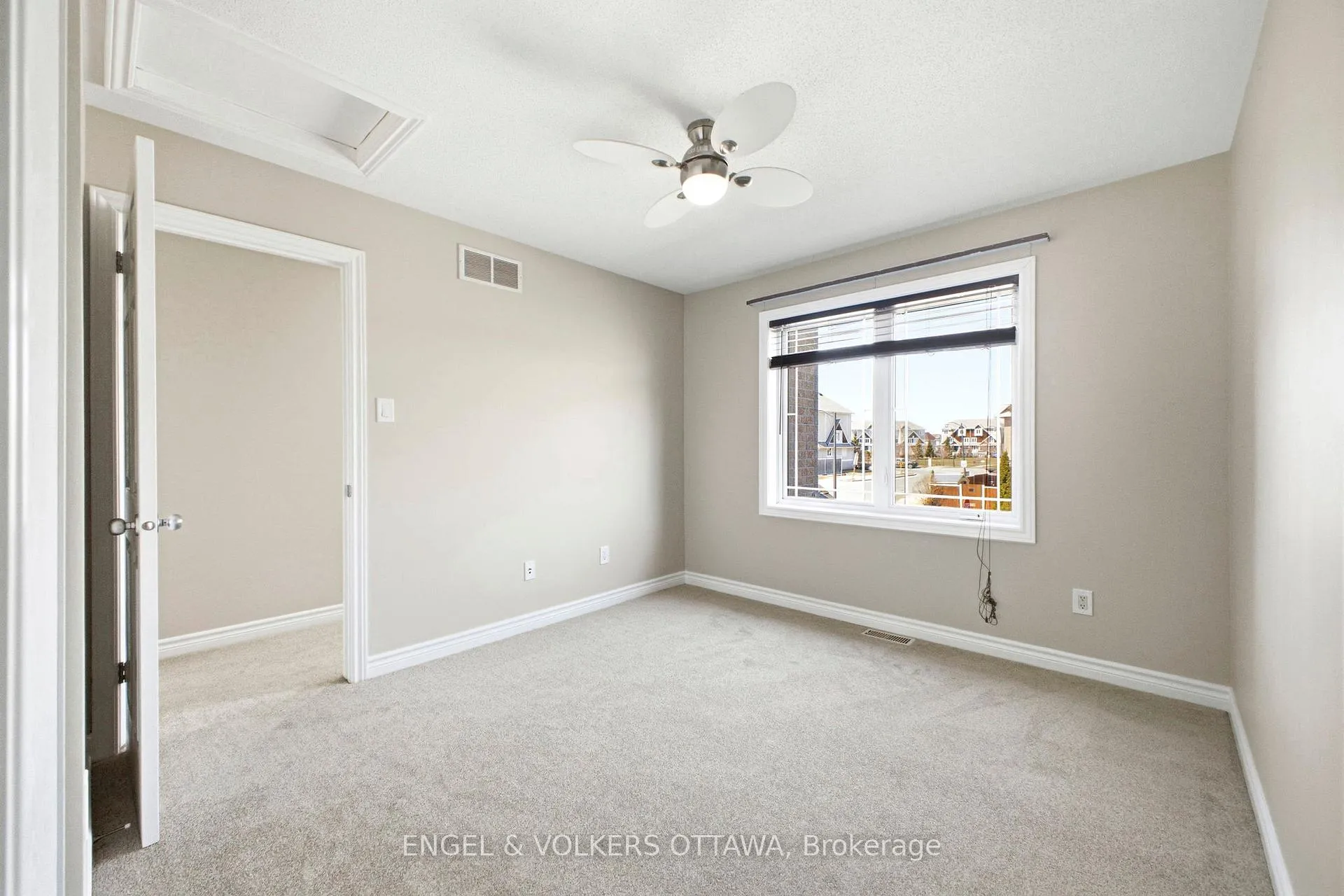 Photo 10 of 234 Branthaven Street, Ottawa, Avalon East — HOMEH