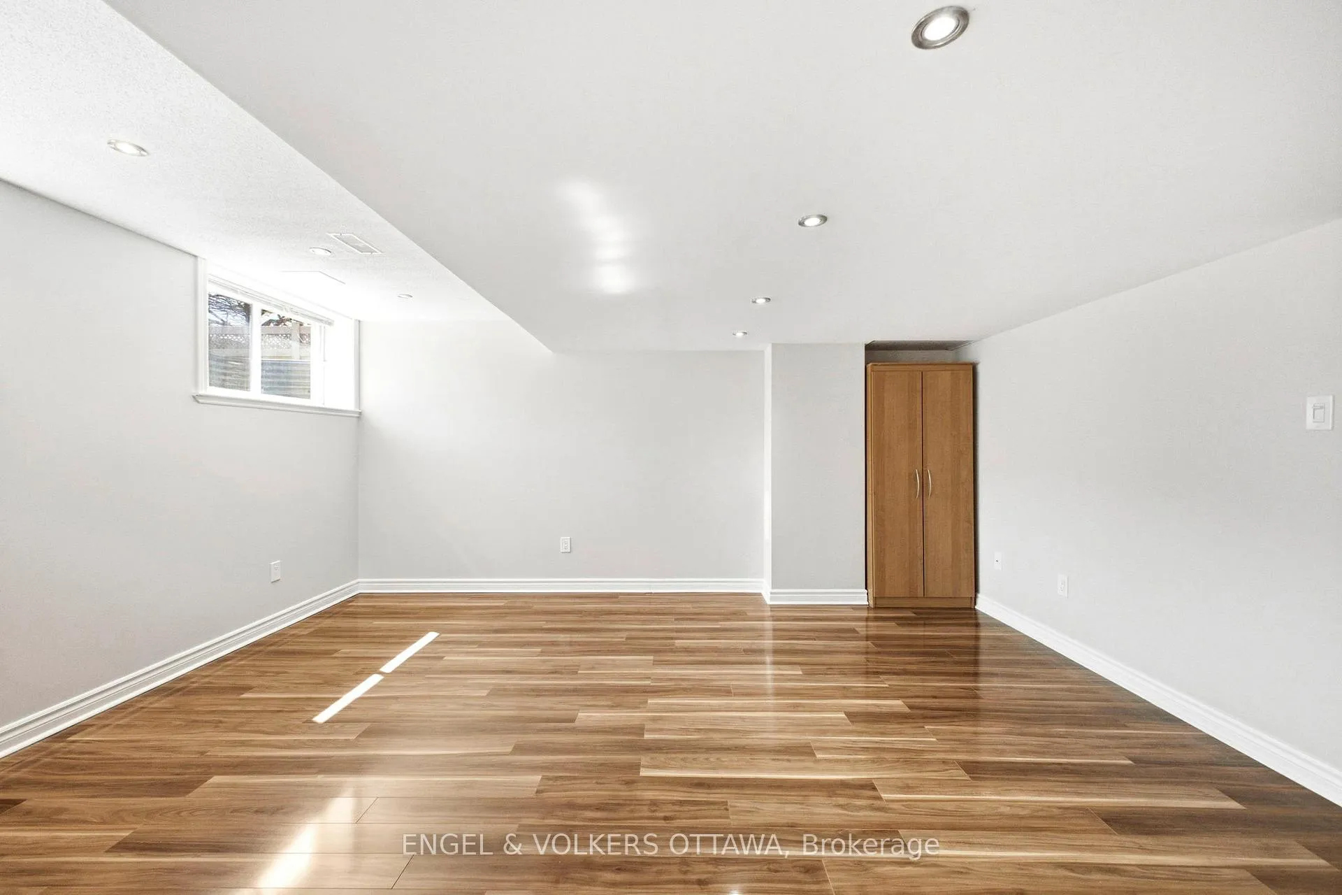Photo 15 of 234 Branthaven Street, Ottawa, Avalon East — HOMEH