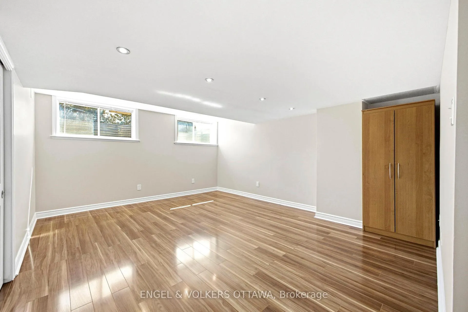 Photo 16 of 234 Branthaven Street, Ottawa, Avalon East — HOMEH