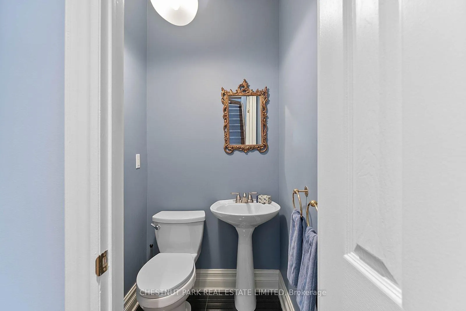 Photo 13 of 21 Castlefield Avenue, Toronto, Yonge-Eglinton — HOMEH