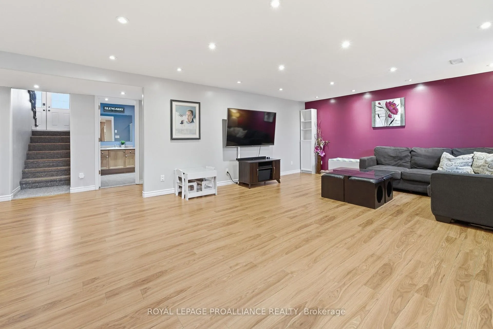 Photo 25 of 29 Ridgeview Lane, Quinte West, Sidney Ward — HOMEH