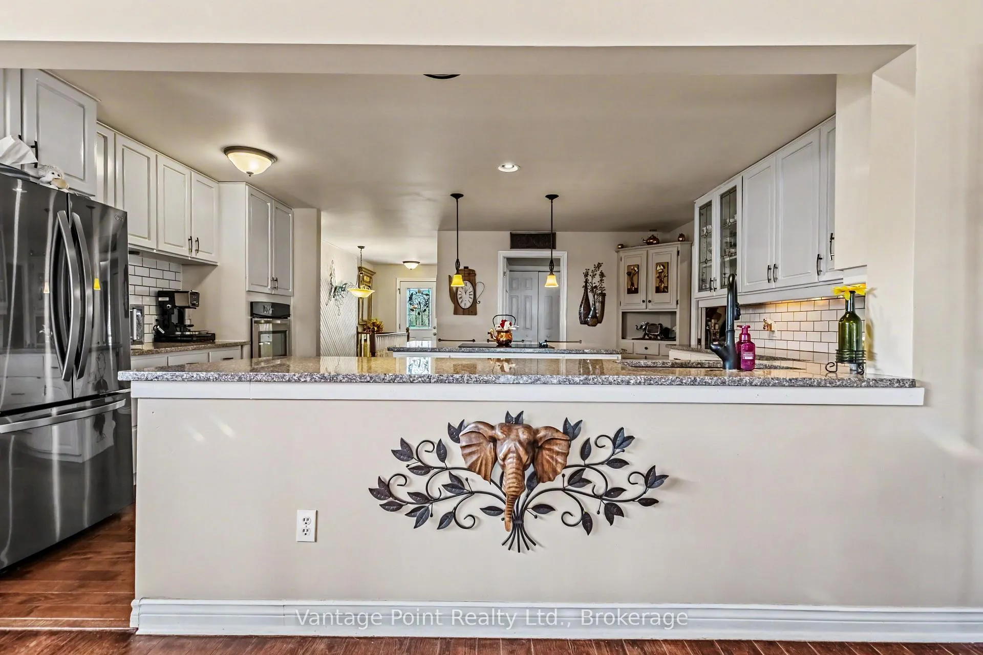 Photo 9 of 113 Glenwood Place, West Grey — HOMEH