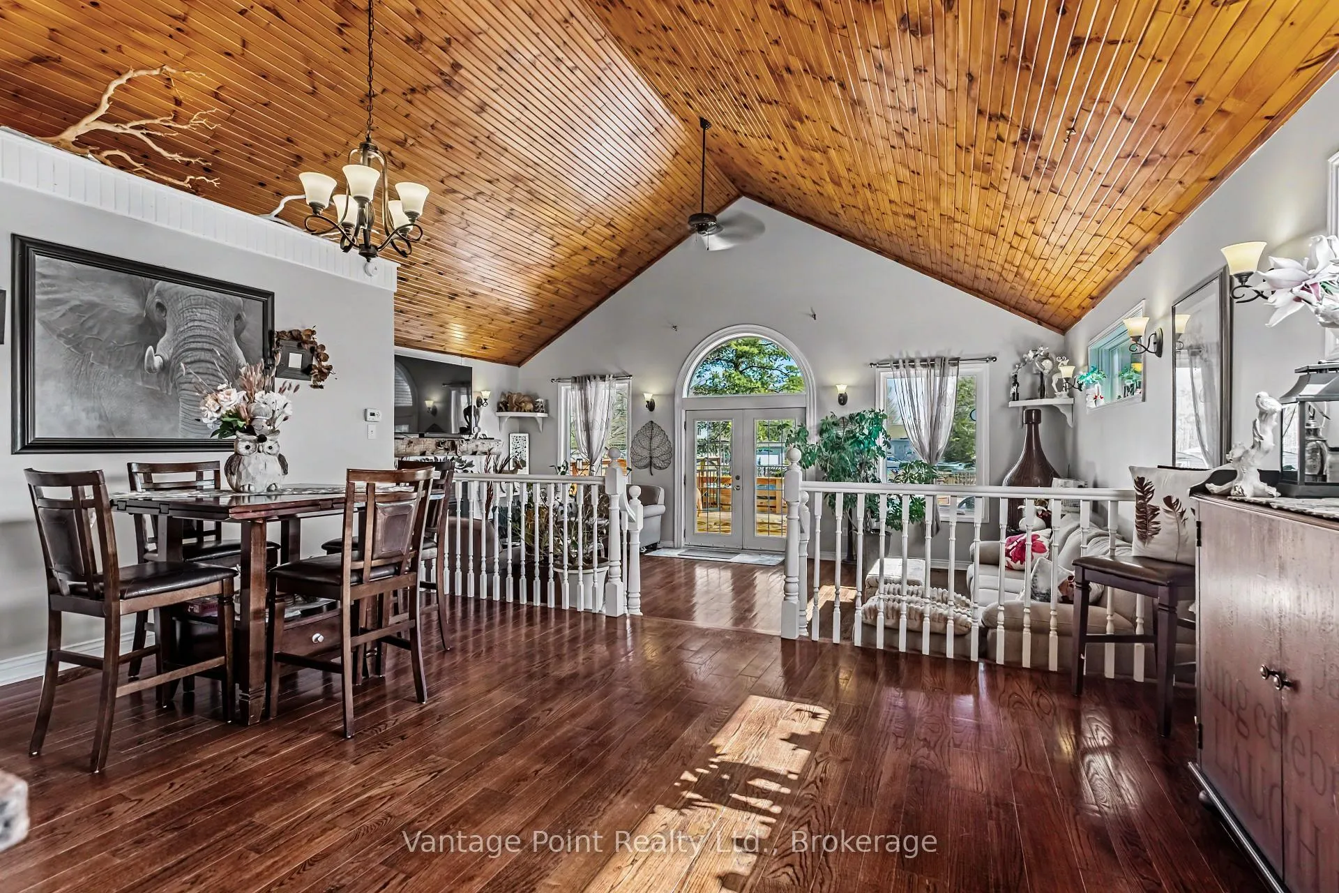 Photo 10 of 113 Glenwood Place, West Grey — HOMEH