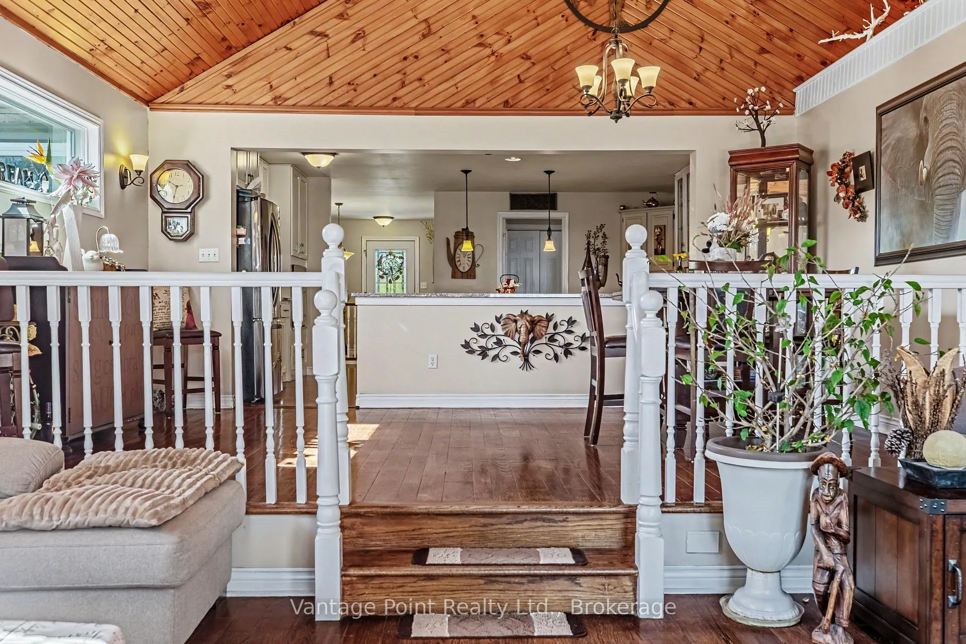 Photo 17 of 113 Glenwood Place, West Grey — HOMEH