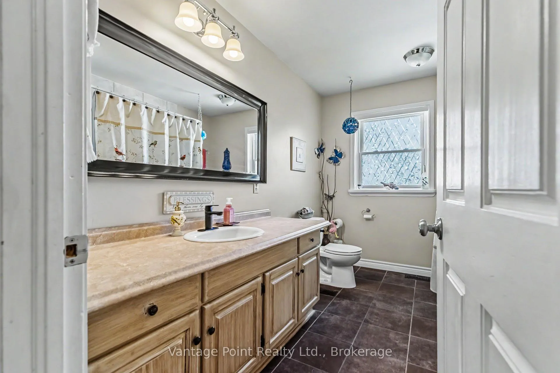 Photo 23 of 113 Glenwood Place, West Grey — HOMEH