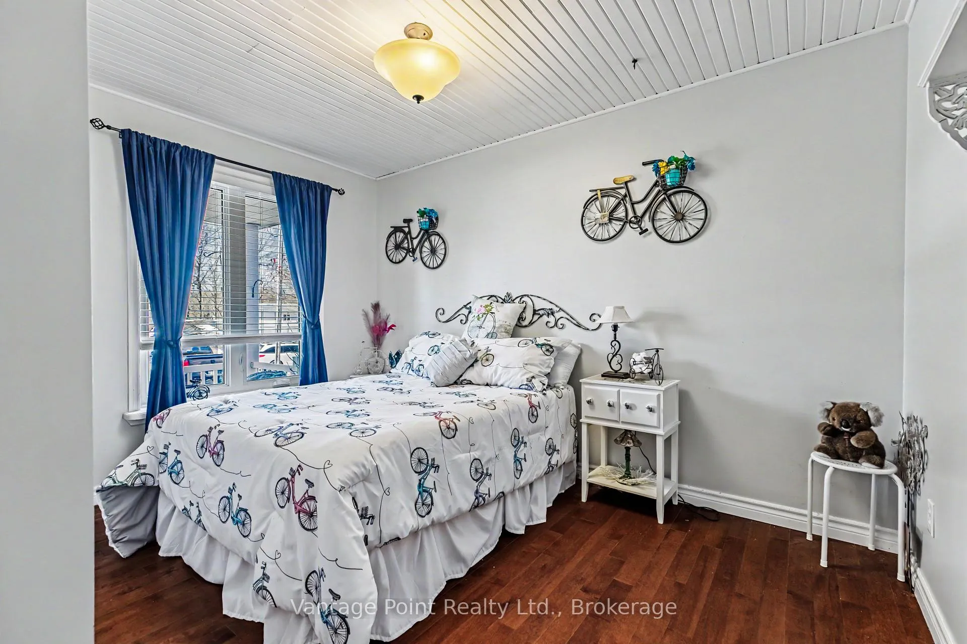 Photo 25 of 113 Glenwood Place, West Grey — HOMEH