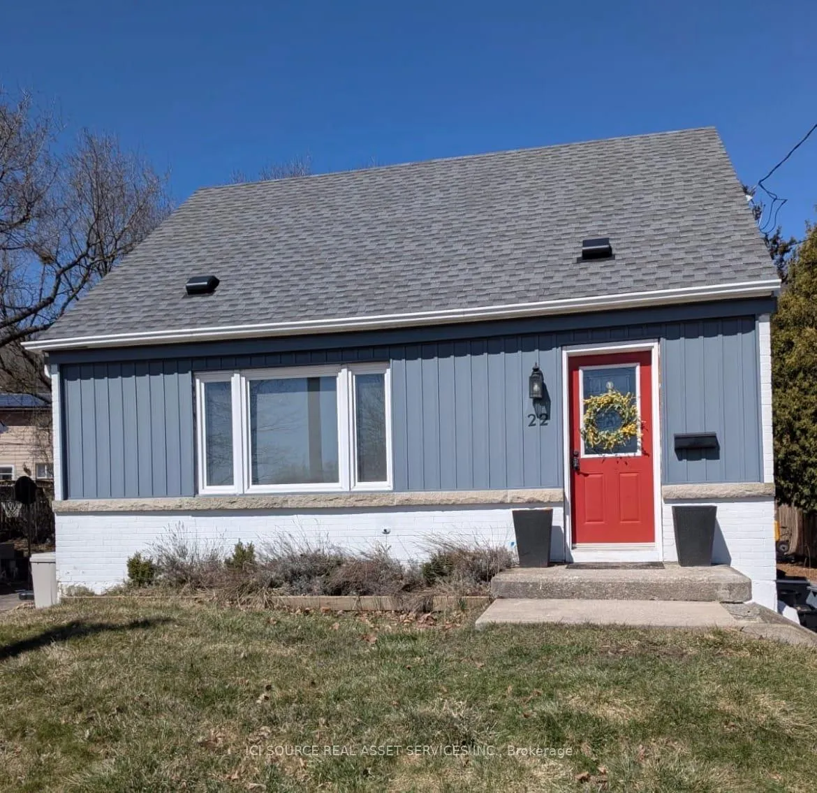 Photo 1 of 22 Mckay Road, Hamilton, Dundas — HOMEH