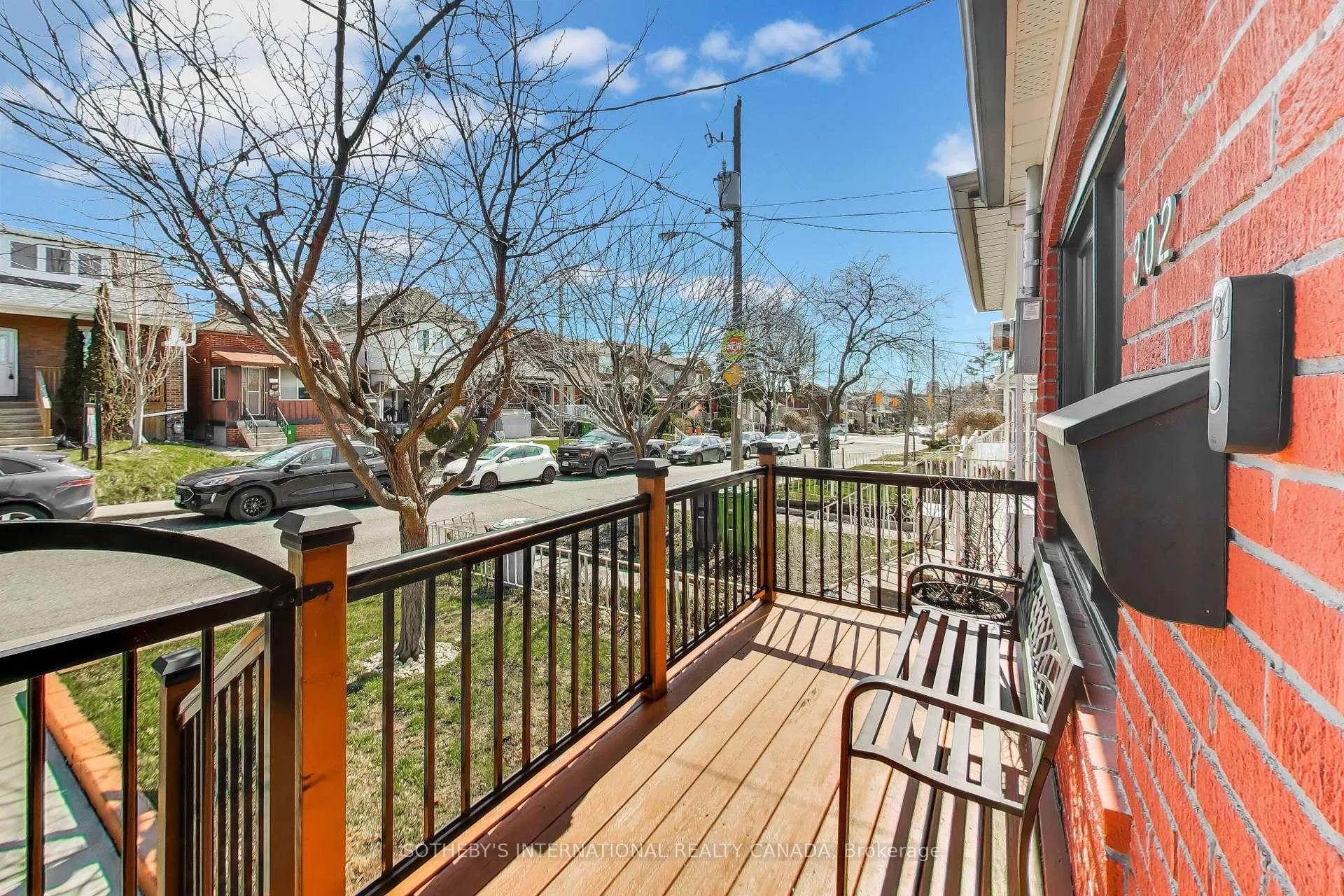 Photo 3 of 302 Boon Avenue, Toronto, Caledonia-Fairbank — HOMEH