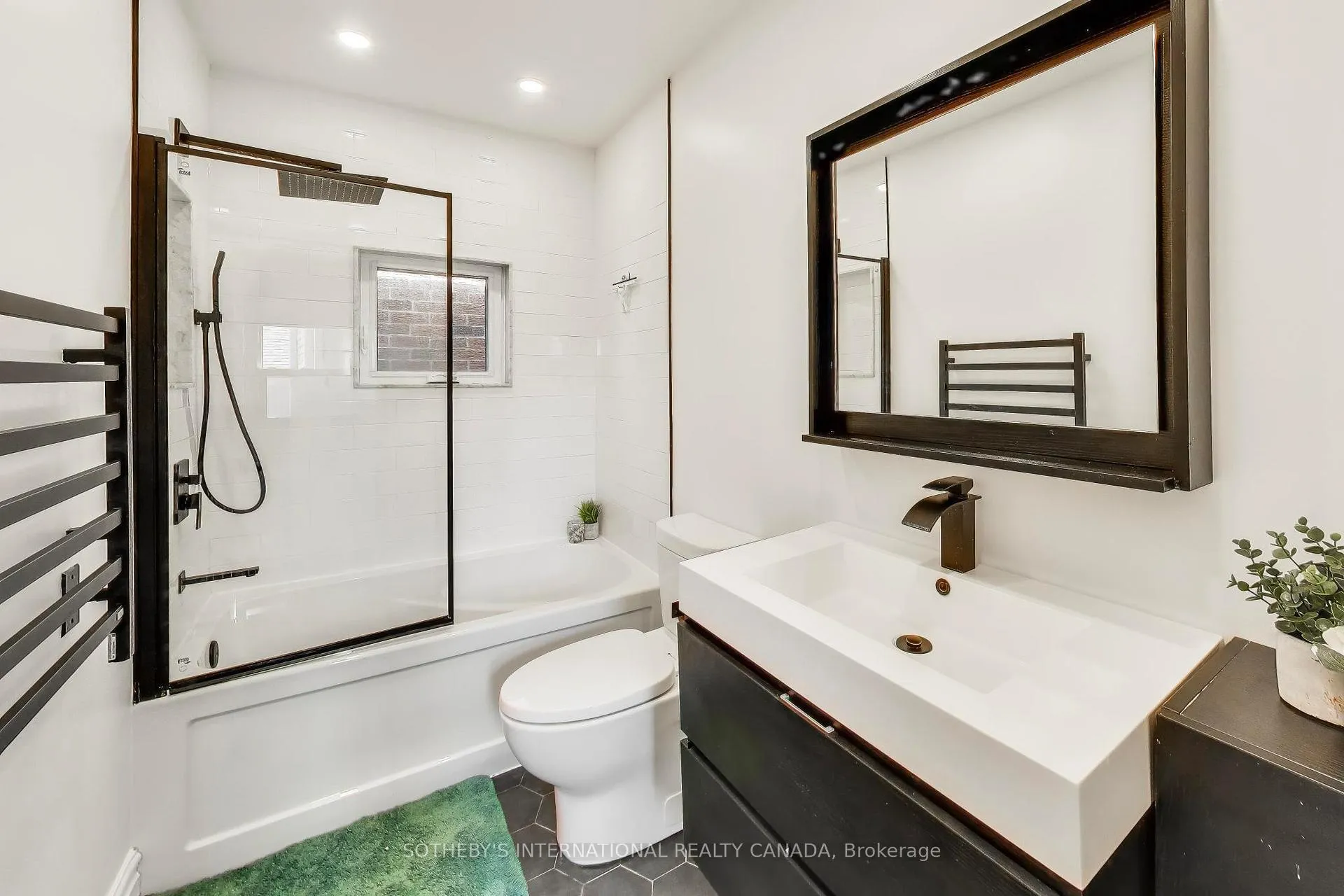 Photo 16 of 302 Boon Avenue, Toronto, Caledonia-Fairbank — HOMEH