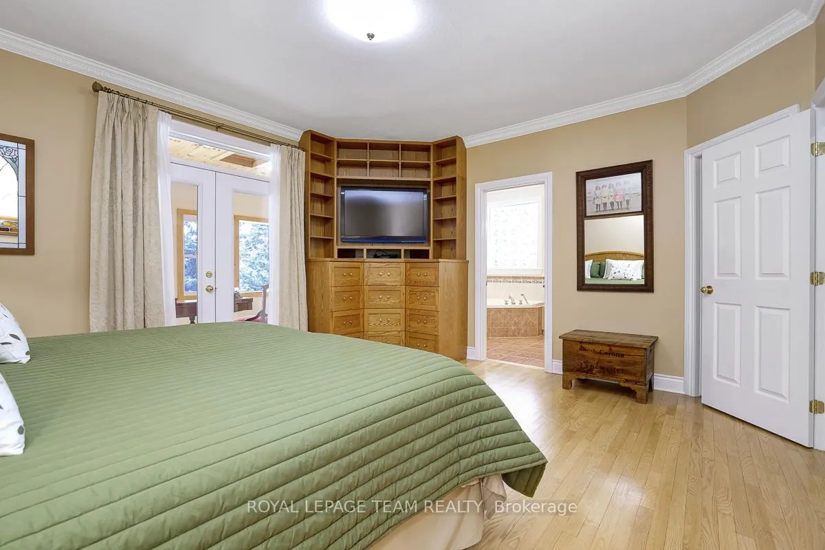 Photo 18 of 1093 Pegasus Crescent, Ottawa, Greely — HOMEH