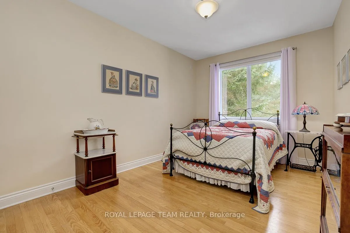 Photo 20 of 1093 Pegasus Crescent, Ottawa, Greely — HOMEH