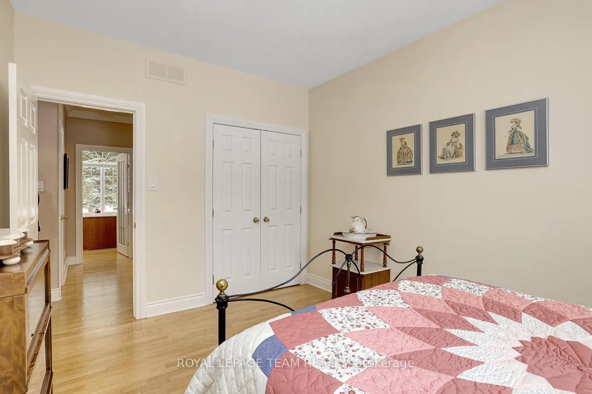 Photo 21 of 1093 Pegasus Crescent, Ottawa, Greely — HOMEH