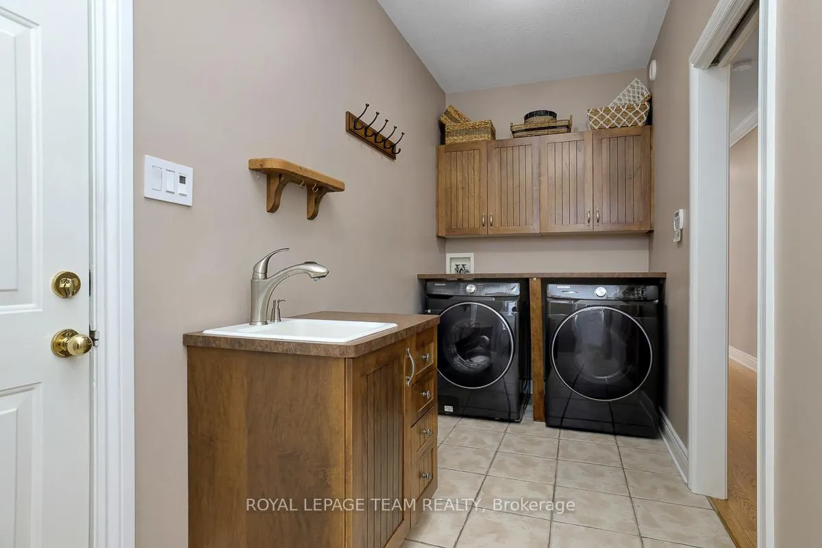 Photo 25 of 1093 Pegasus Crescent, Ottawa, Greely — HOMEH