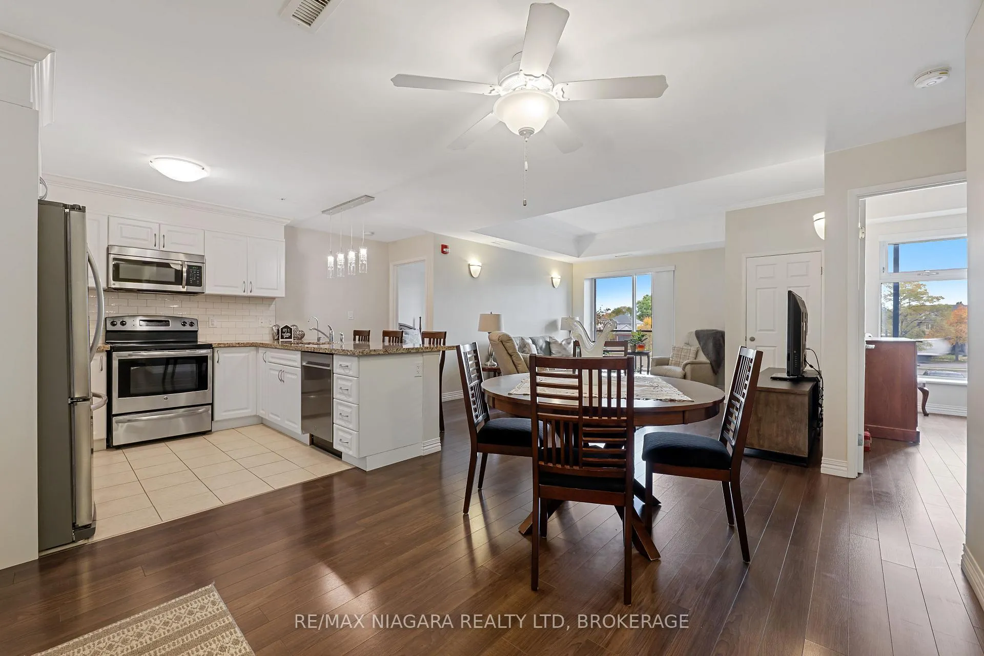 Photo 4 of Unit 202, 141 Vansickle Road, St. Catharines, Rykert/Vansickle — HOMEH