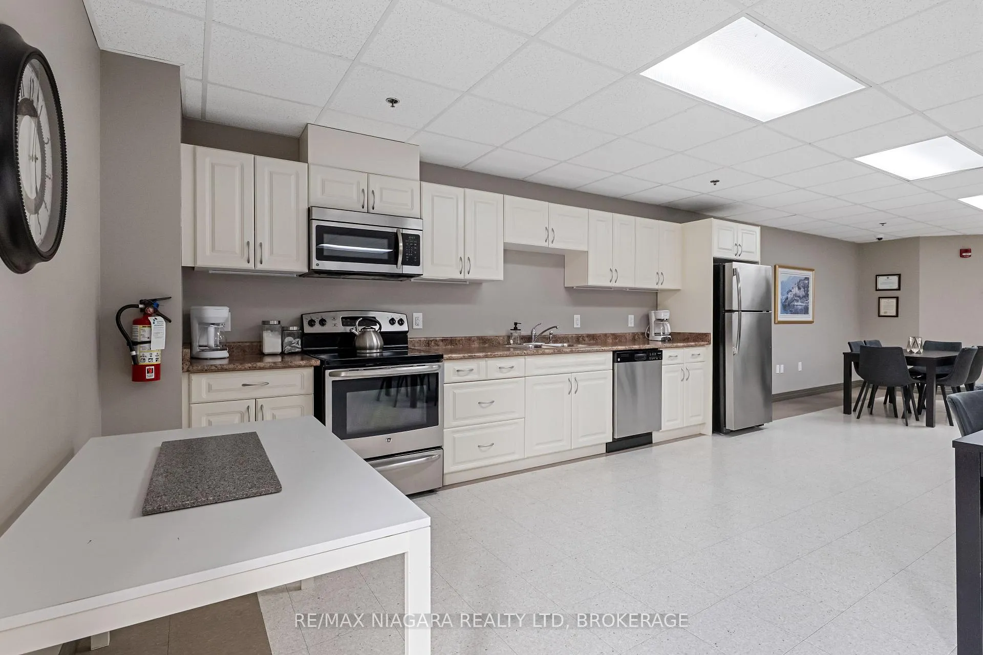 Photo 25 of Unit 202, 141 Vansickle Road, St. Catharines, Rykert/Vansickle — HOMEH