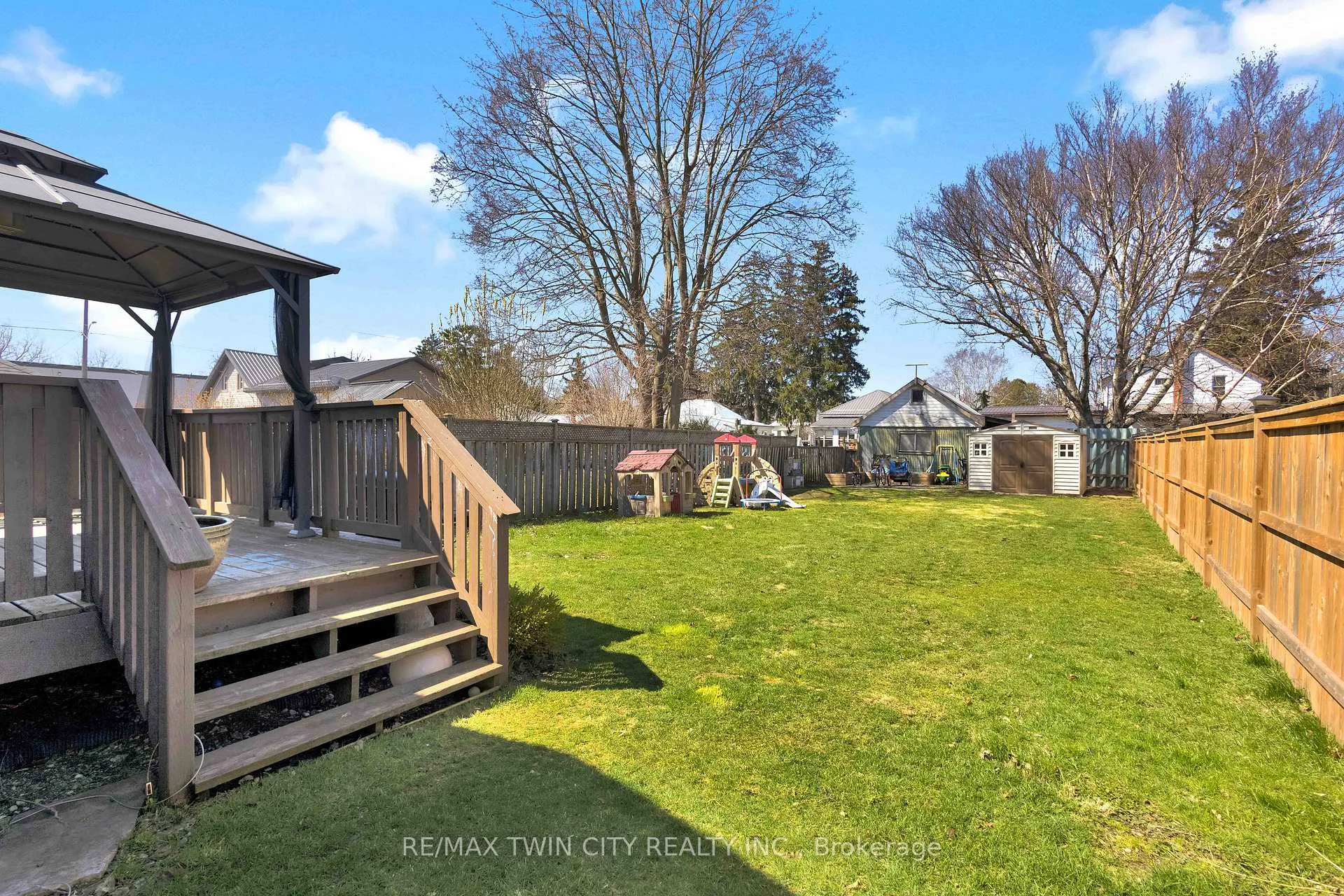 Photo 33 of 20 East Street, Norfolk, Simcoe — HOMEH