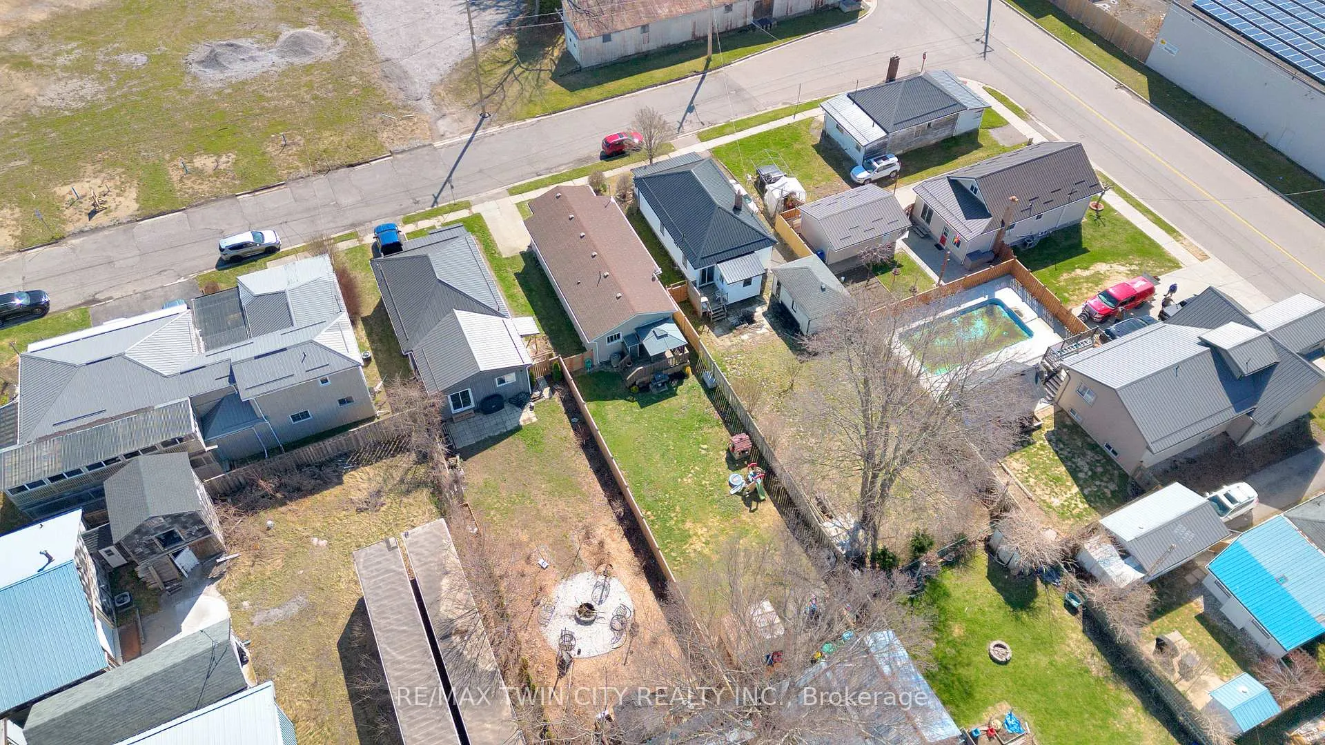 Photo 41 of 20 East Street, Norfolk, Simcoe — HOMEH