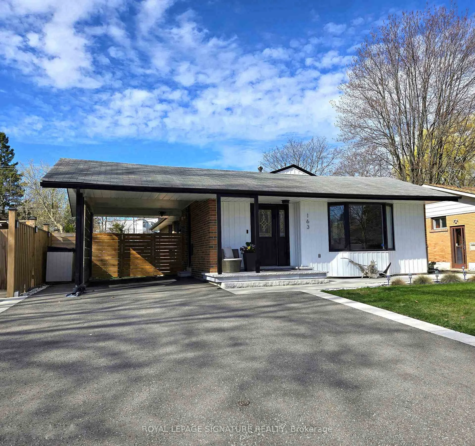 Photo 2 of 163 Simpson Road, Ajax, South East — HOMEH
