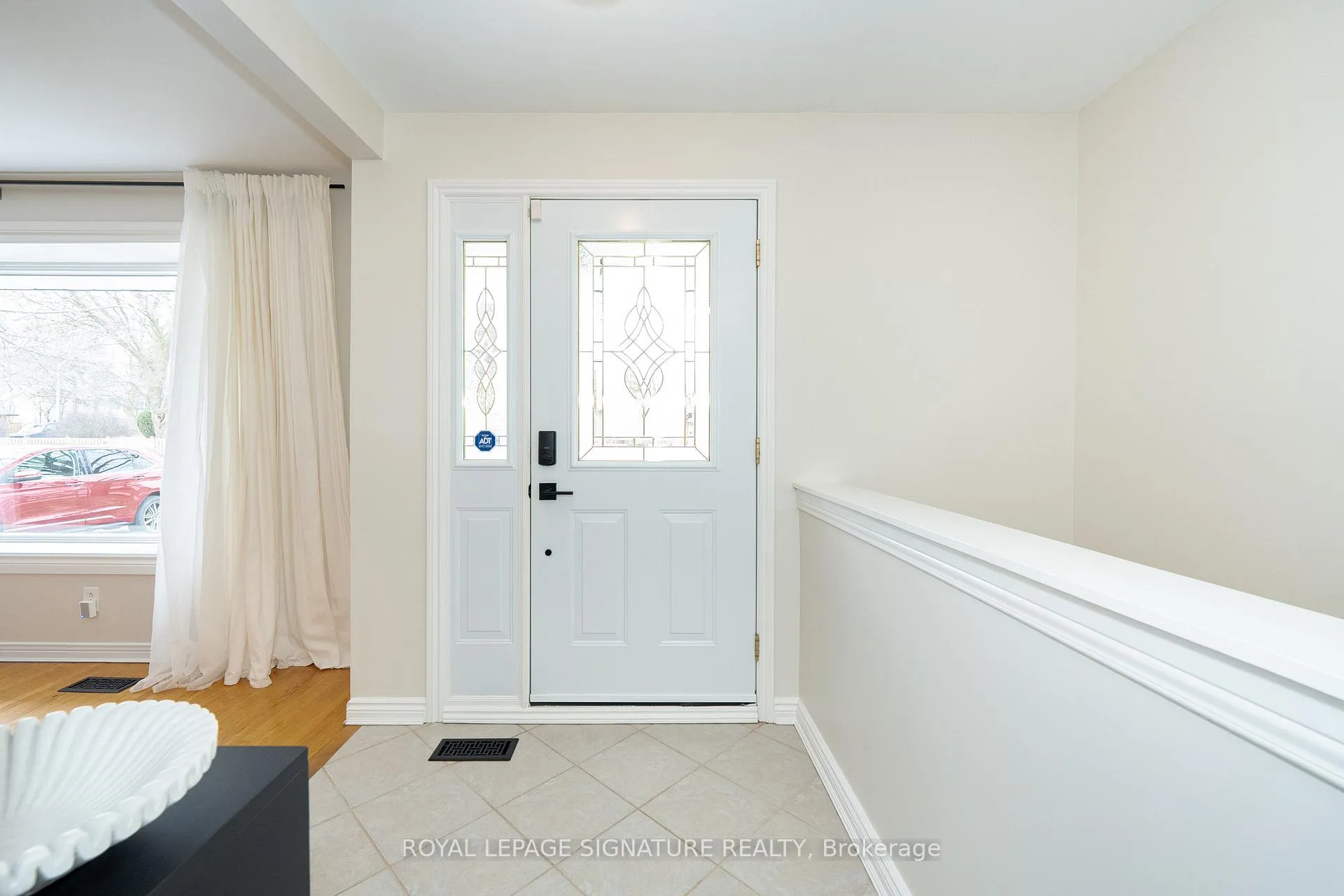 Photo 6 of 163 Simpson Road, Ajax, South East — HOMEH