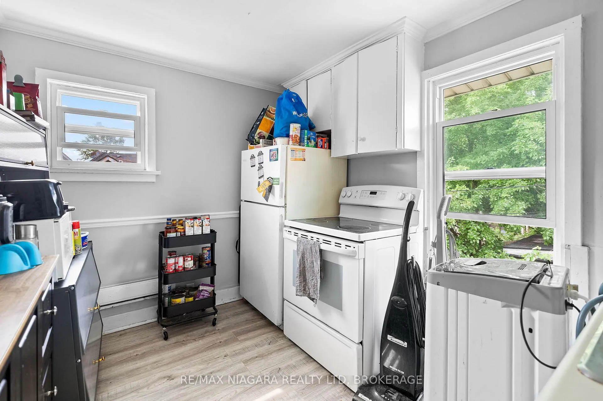 Photo 12 of 20 Niagara Street, St. Catharines, E. Chester — HOMEH