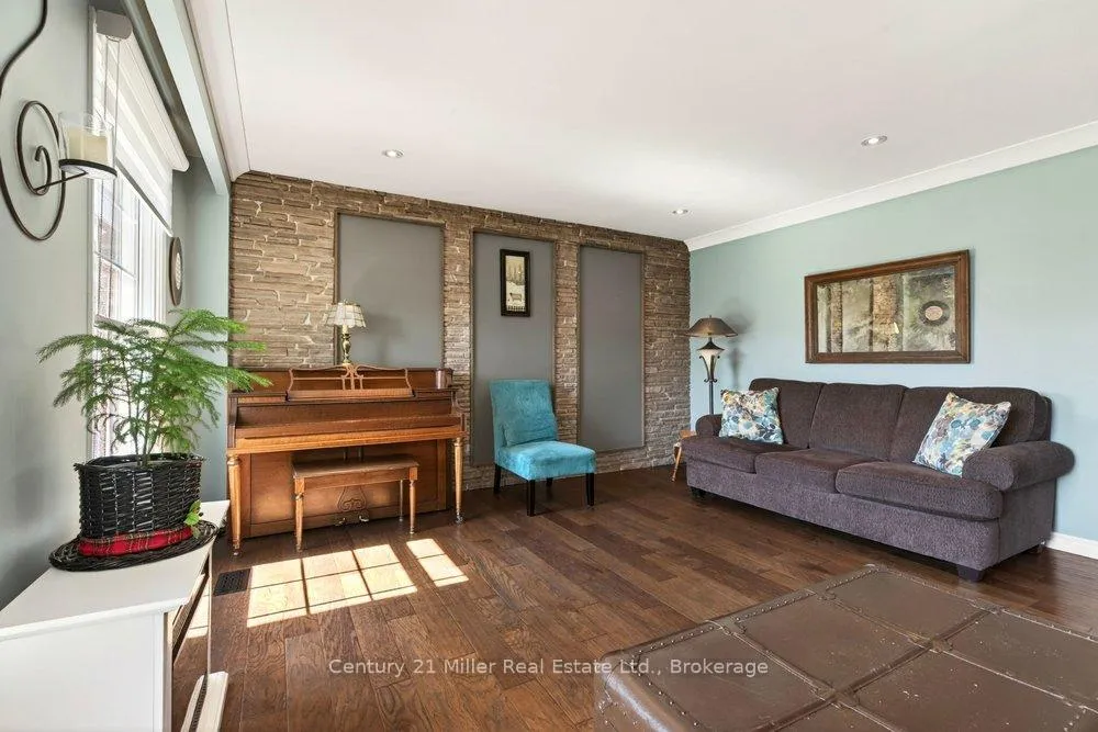 Photo 9 of 86 Waterford Drive, Erin — HOMEH