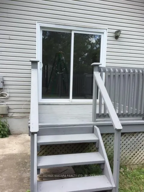 Photo 25 of 42 Vine Street, St. Catharines, E. Chester — HOMEH