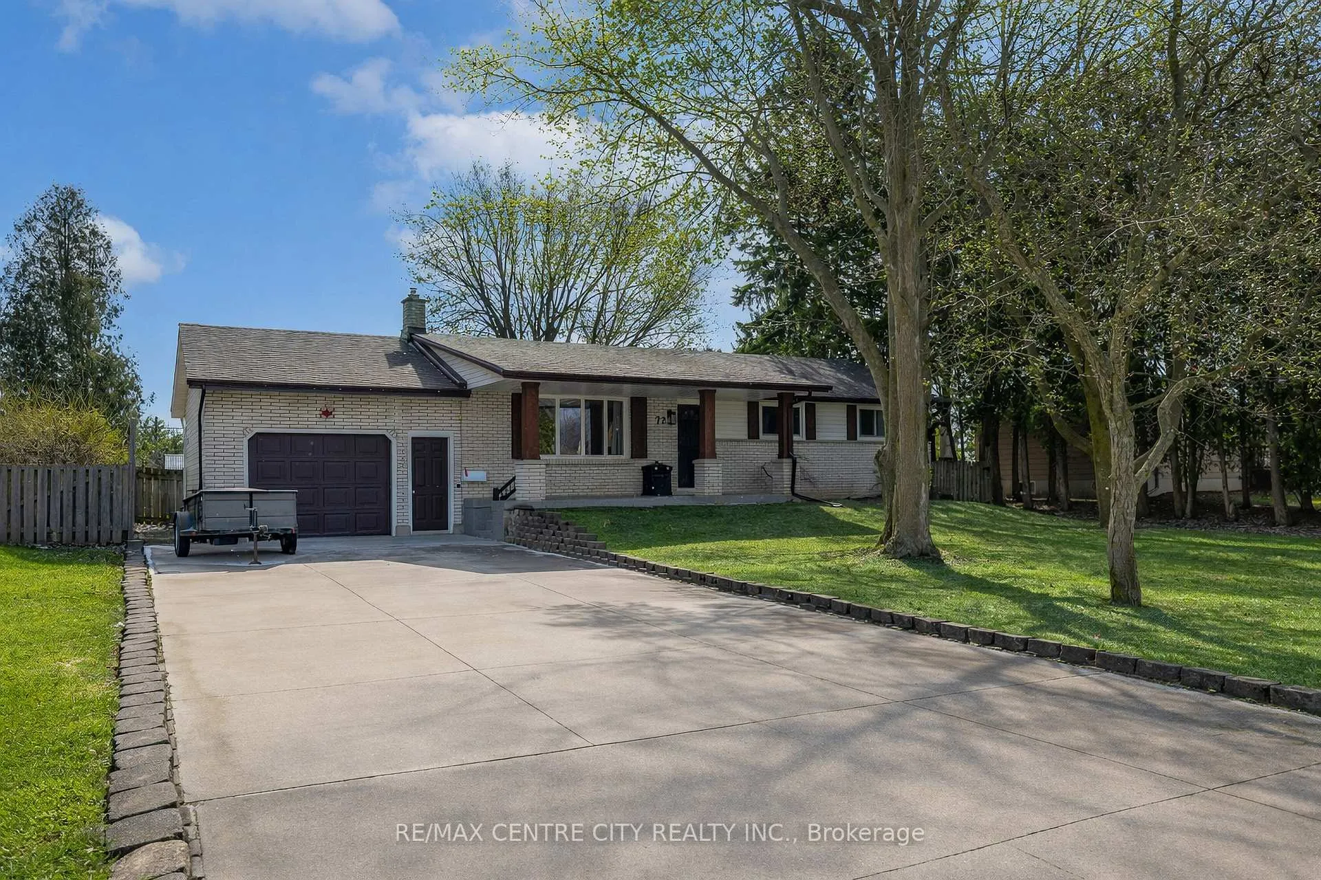 Photo 1 of 72 Elmwood Avenue, St. Thomas — HOMEH