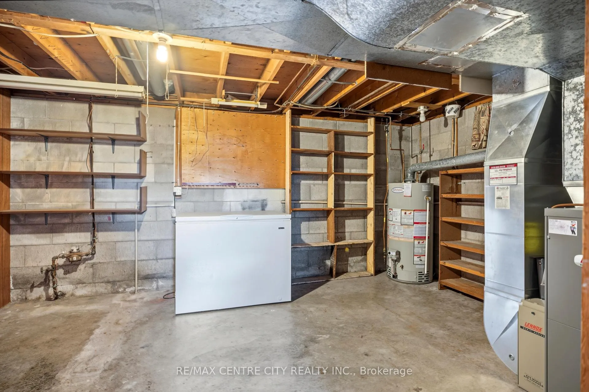 Photo 22 of 72 Elmwood Avenue, St. Thomas — HOMEH