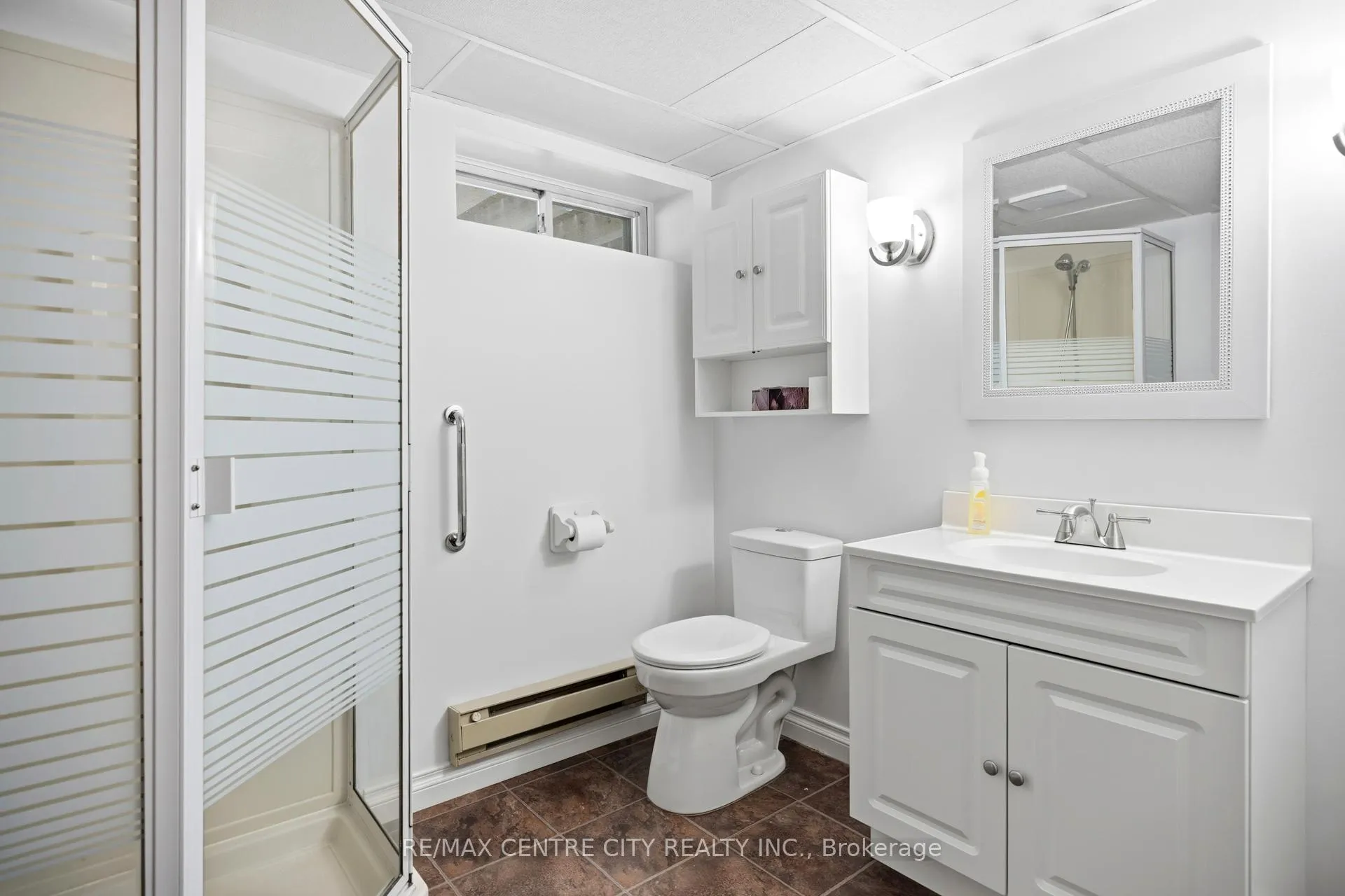 Photo 24 of 72 Elmwood Avenue, St. Thomas — HOMEH