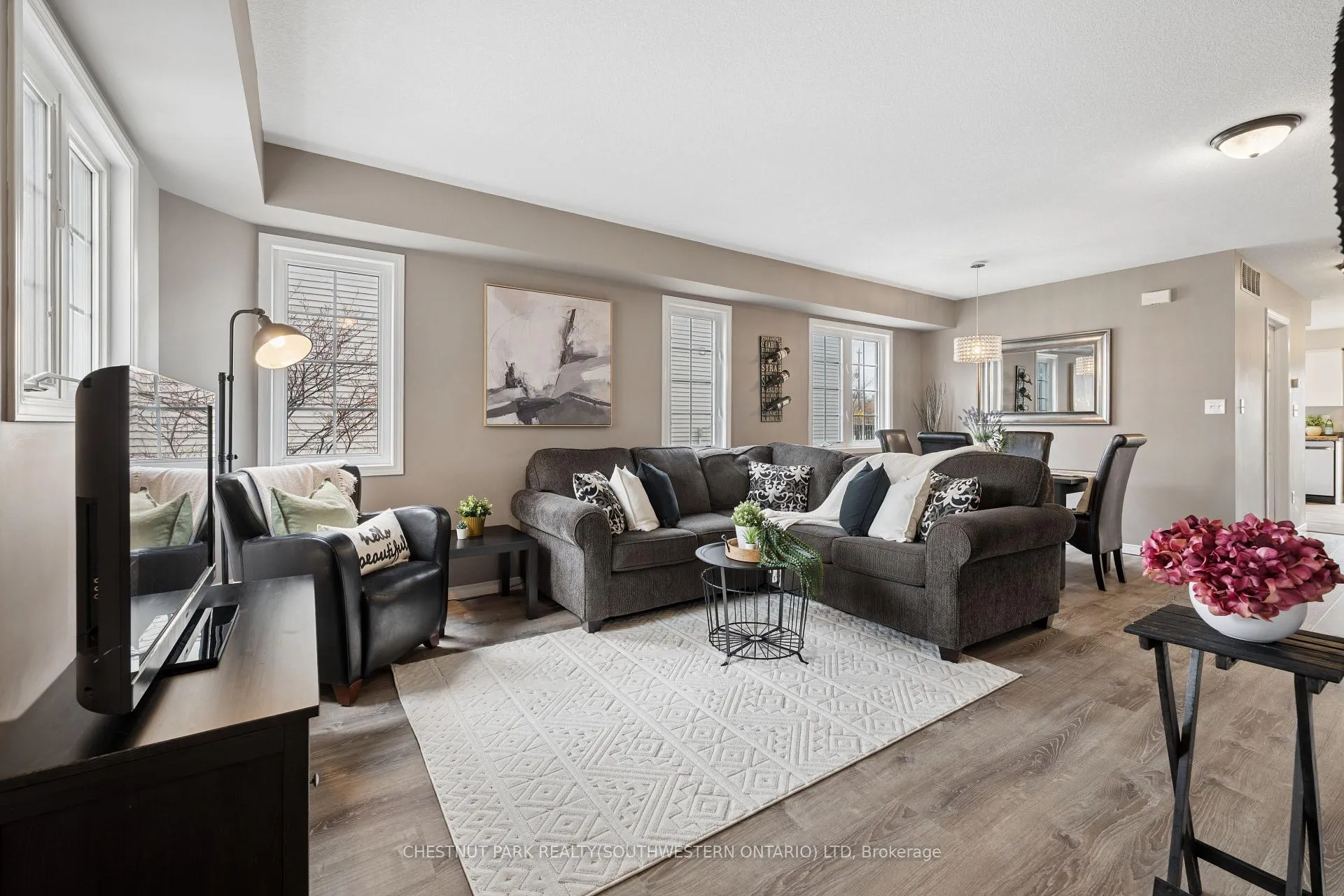 Photo 6 of Unit 1B, 240 Westmeadow Drive, Kitchener — HOMEH