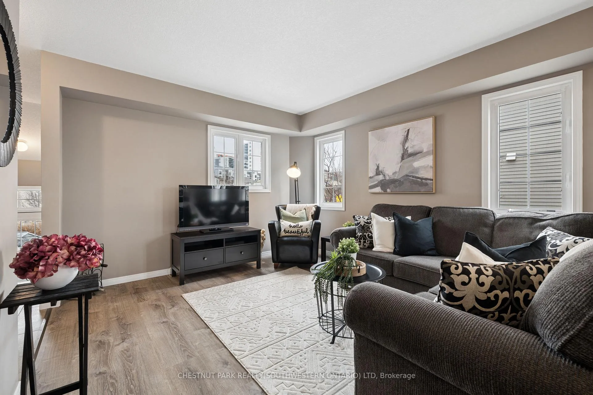 Photo 8 of Unit 1B, 240 Westmeadow Drive, Kitchener — HOMEH