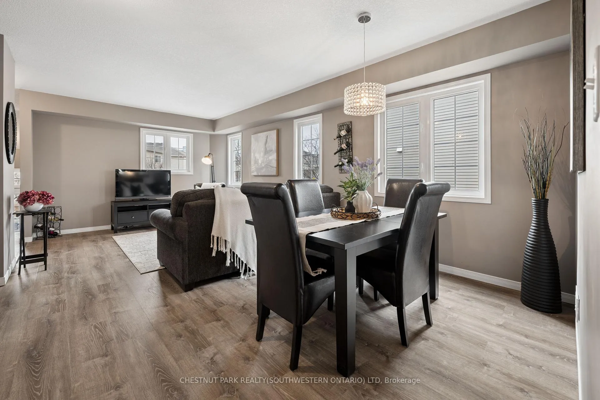 Photo 10 of Unit 1B, 240 Westmeadow Drive, Kitchener — HOMEH