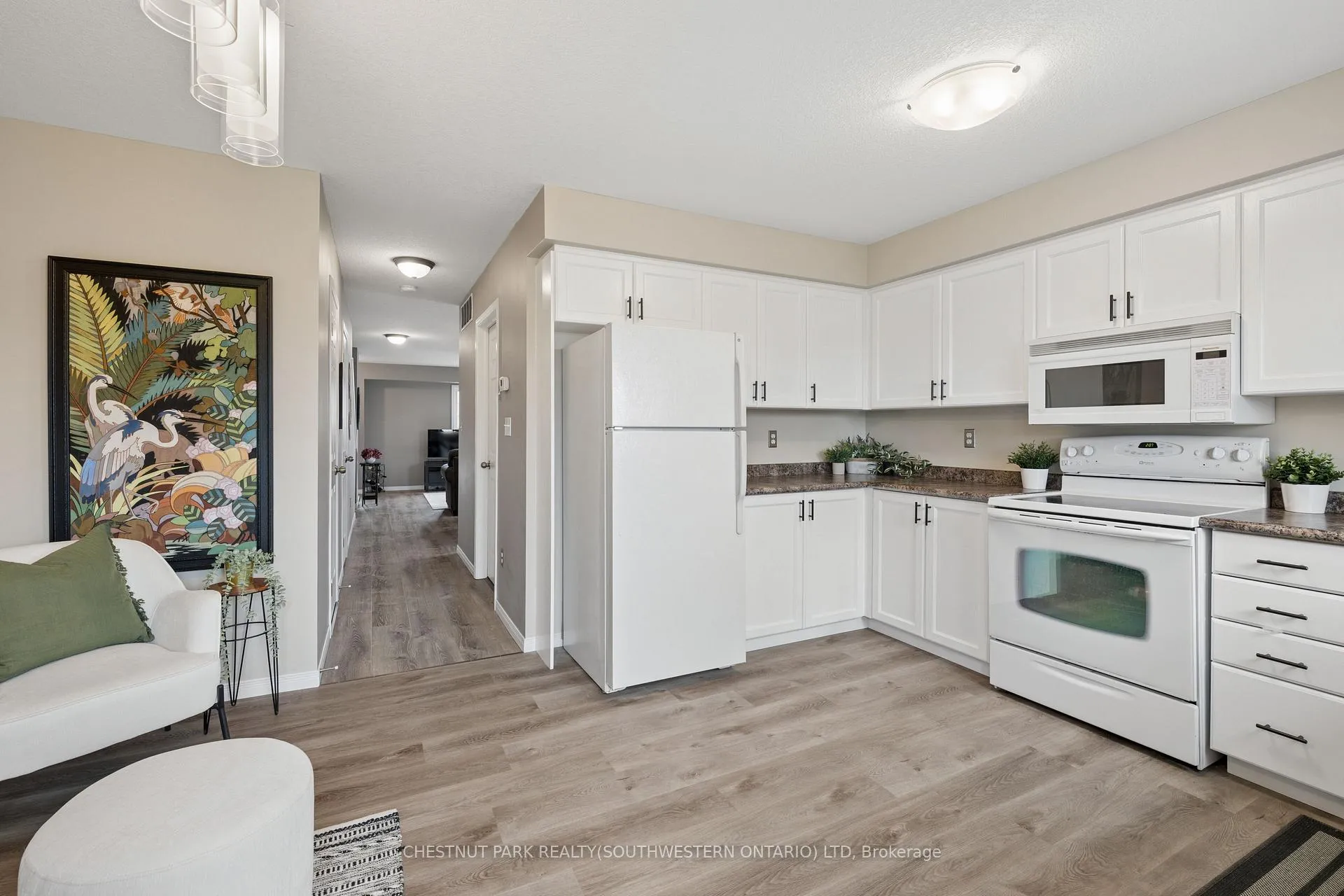 Photo 15 of Unit 1B, 240 Westmeadow Drive, Kitchener — HOMEH