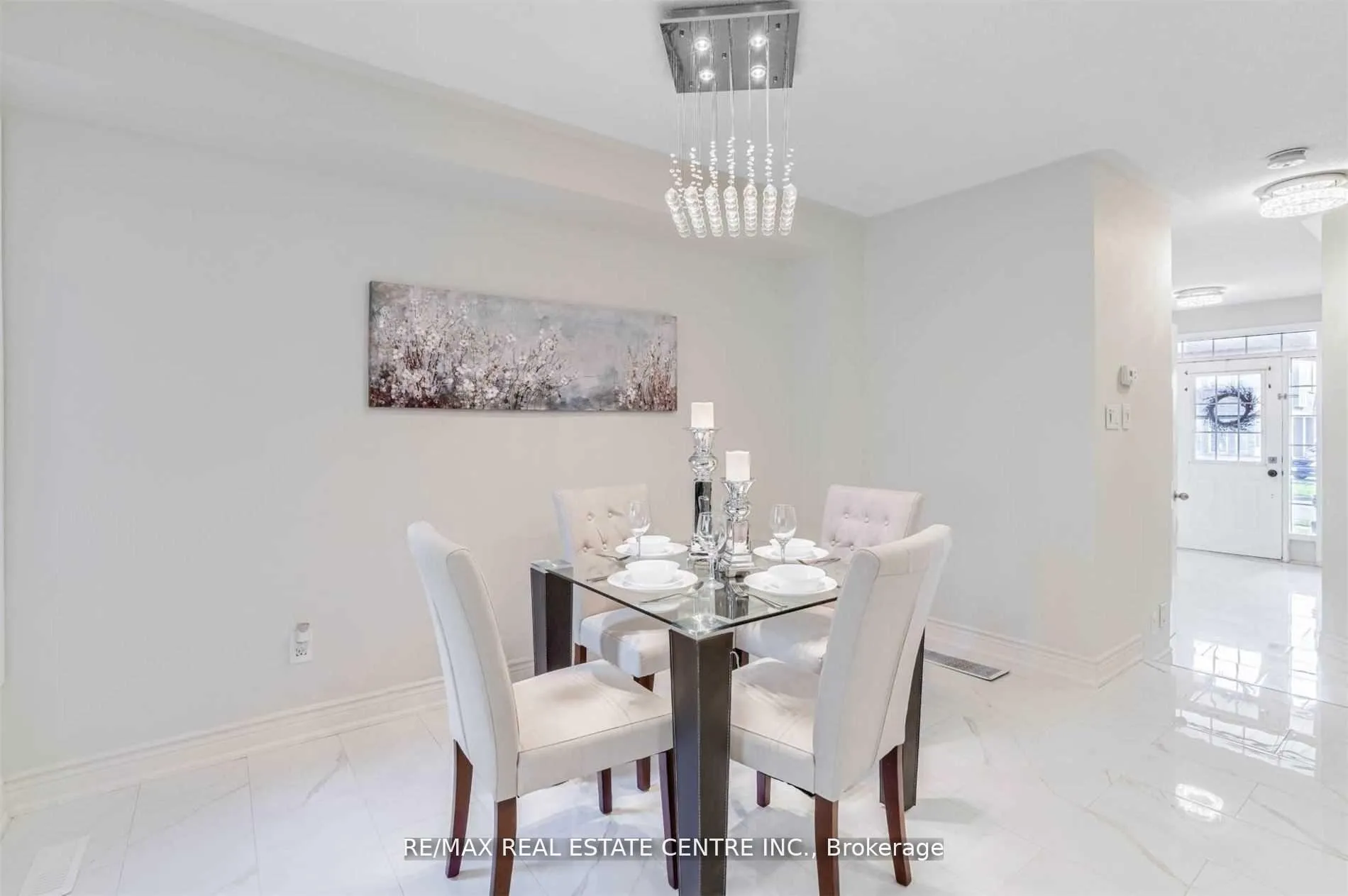 Photo 2 of 57 Woodhaven Drive, Brampton, Fletcher's Meadow — HOMEH