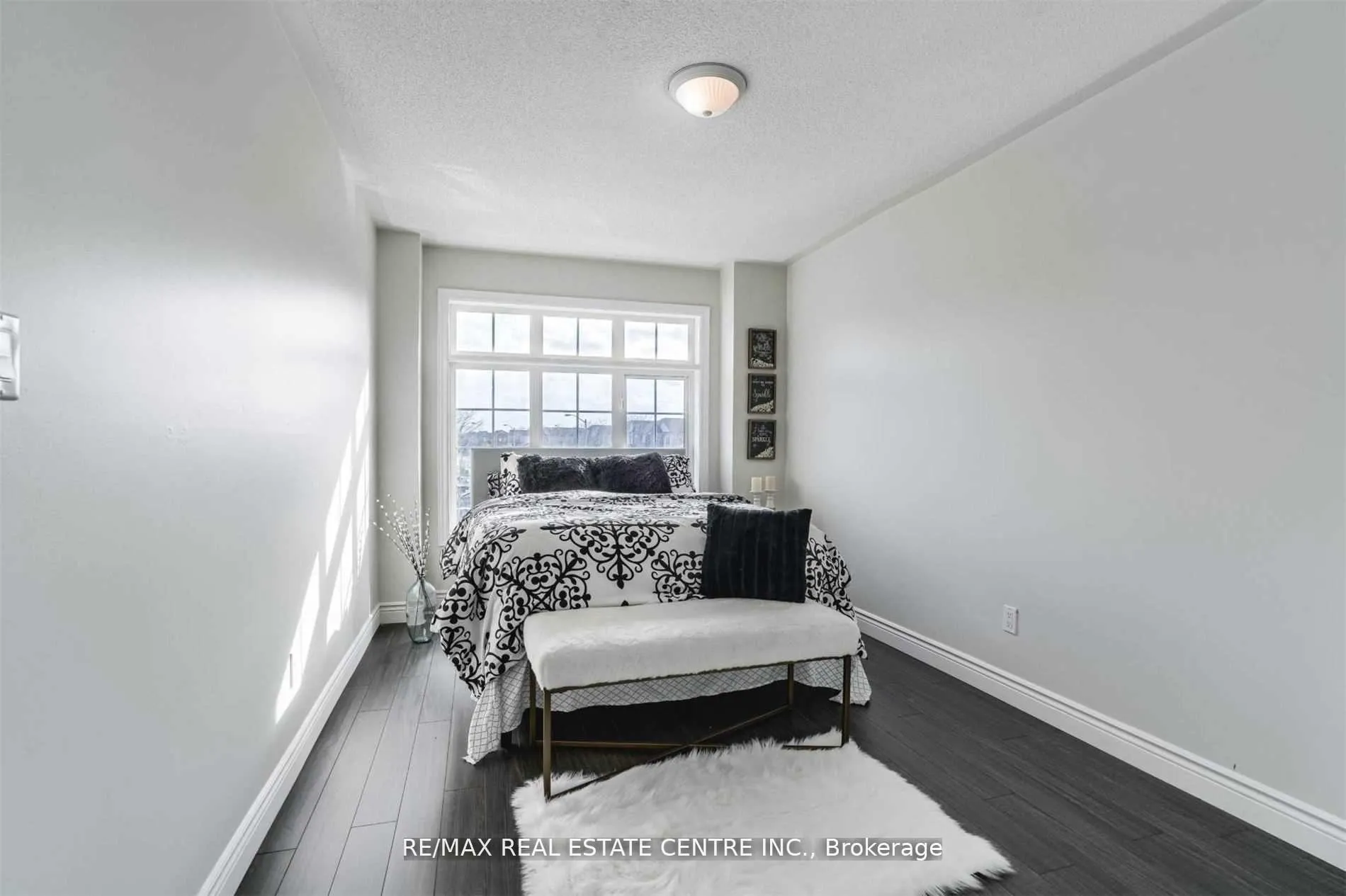 Photo 7 of 57 Woodhaven Drive, Brampton, Fletcher's Meadow — HOMEH