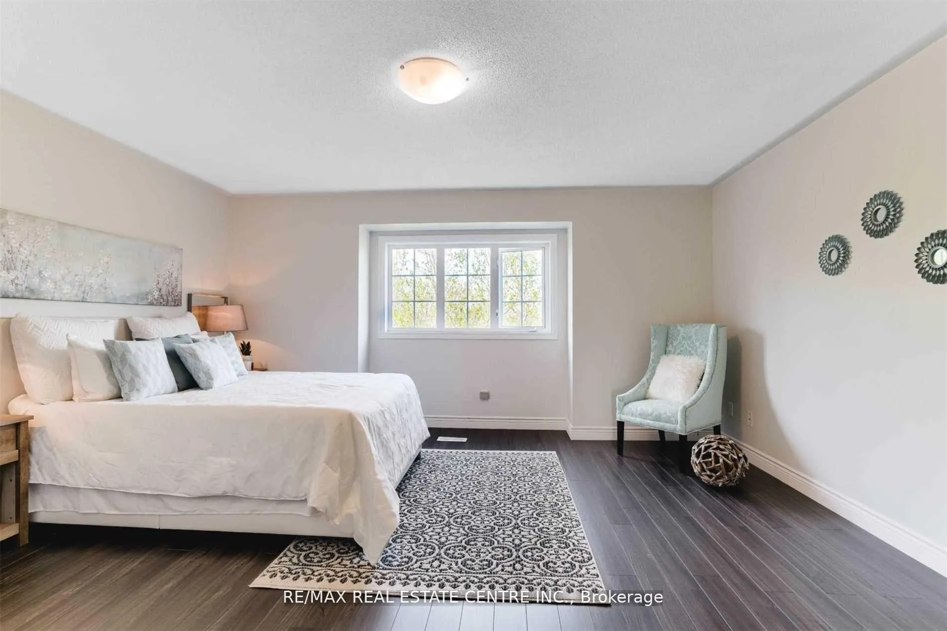 Photo 8 of 57 Woodhaven Drive, Brampton, Fletcher's Meadow — HOMEH