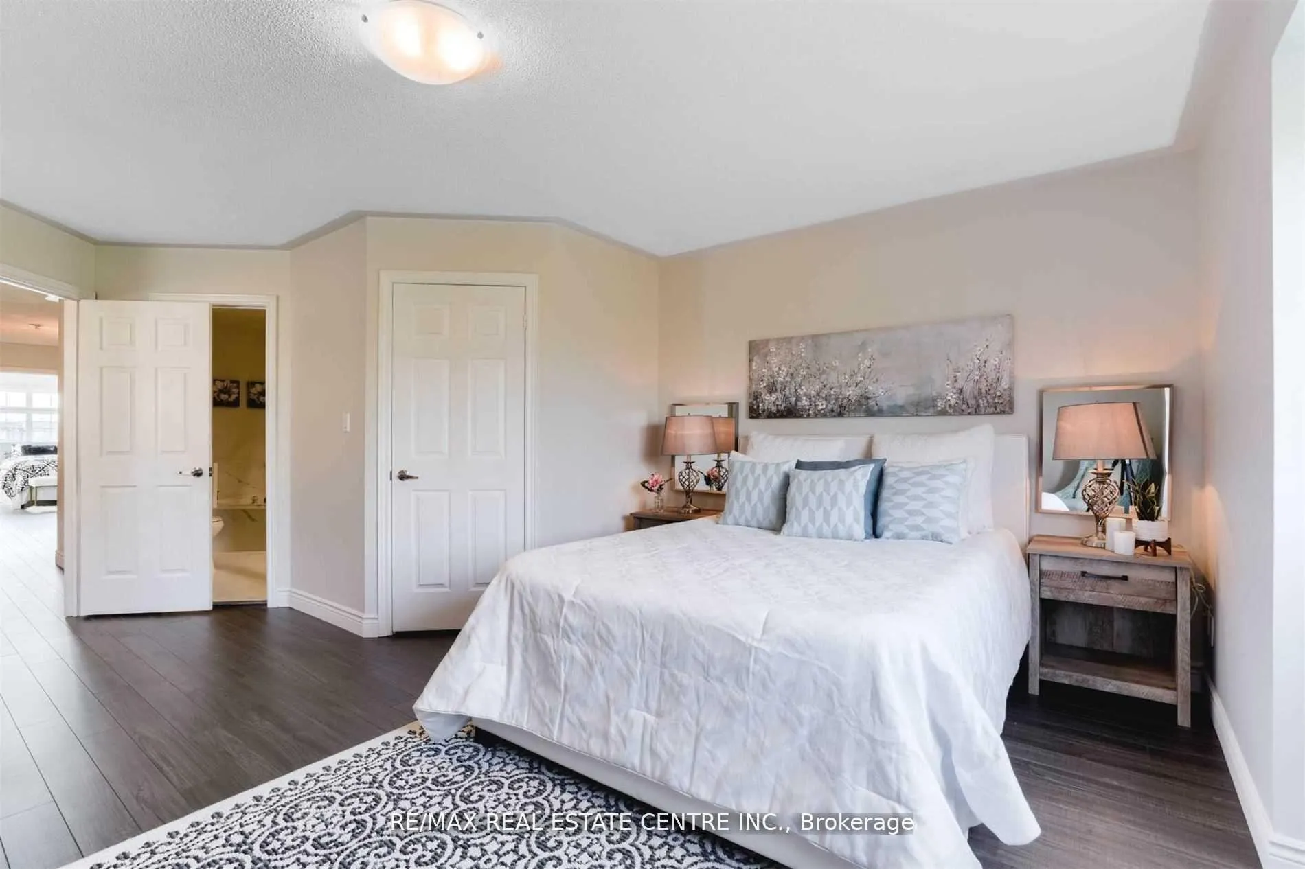 Photo 9 of 57 Woodhaven Drive, Brampton, Fletcher's Meadow — HOMEH