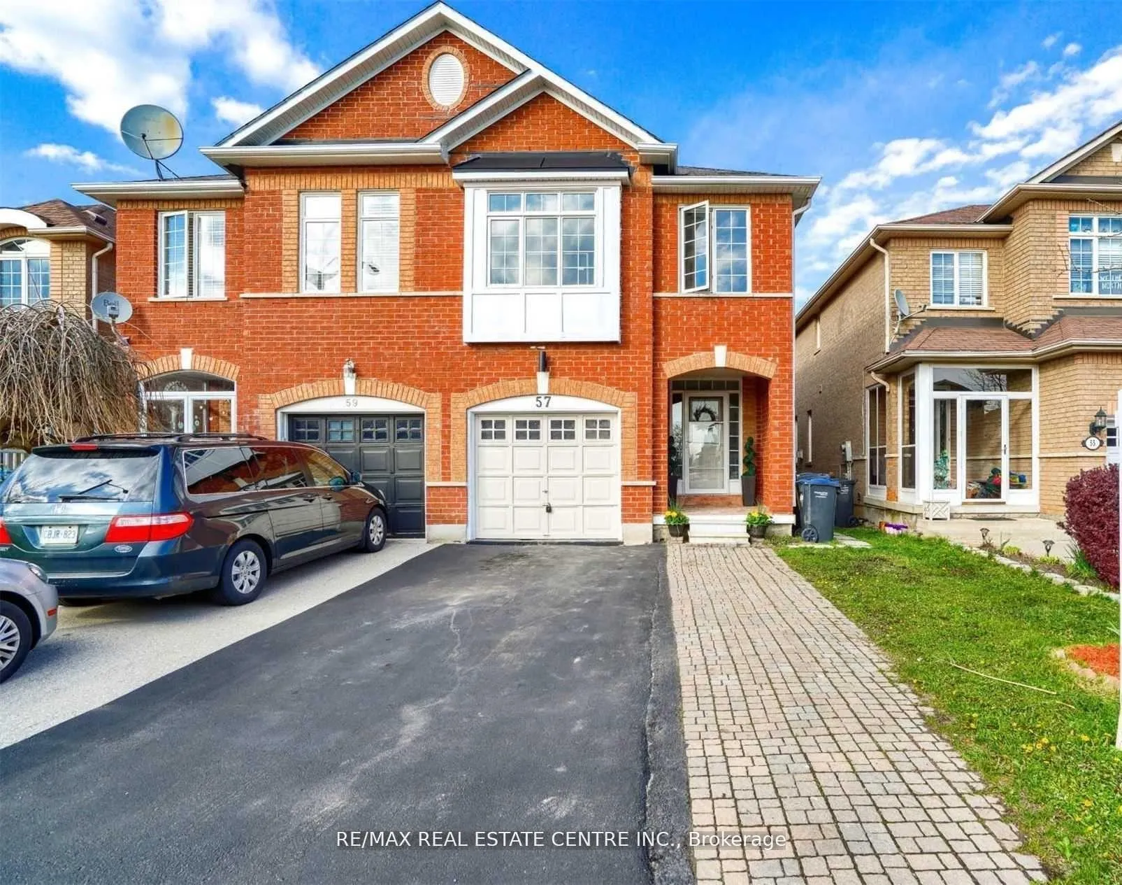 Photo 17 of 57 Woodhaven Drive, Brampton, Fletcher's Meadow — HOMEH
