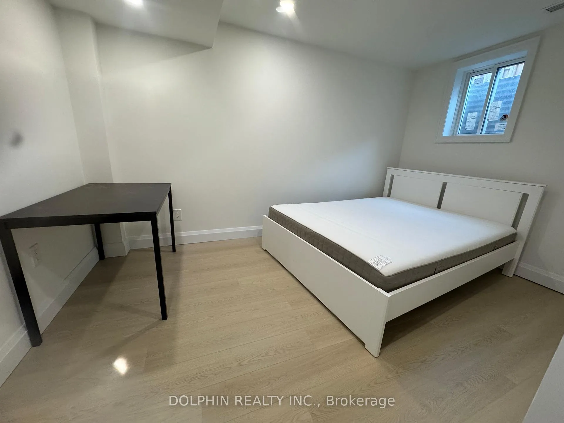 Photo 7 of Bsmt 40 Braeside Square, Markham, Unionville — HOMEH