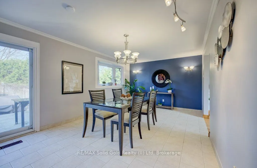 Photo 16 of 330 Daleview Place, Waterloo — HOMEH