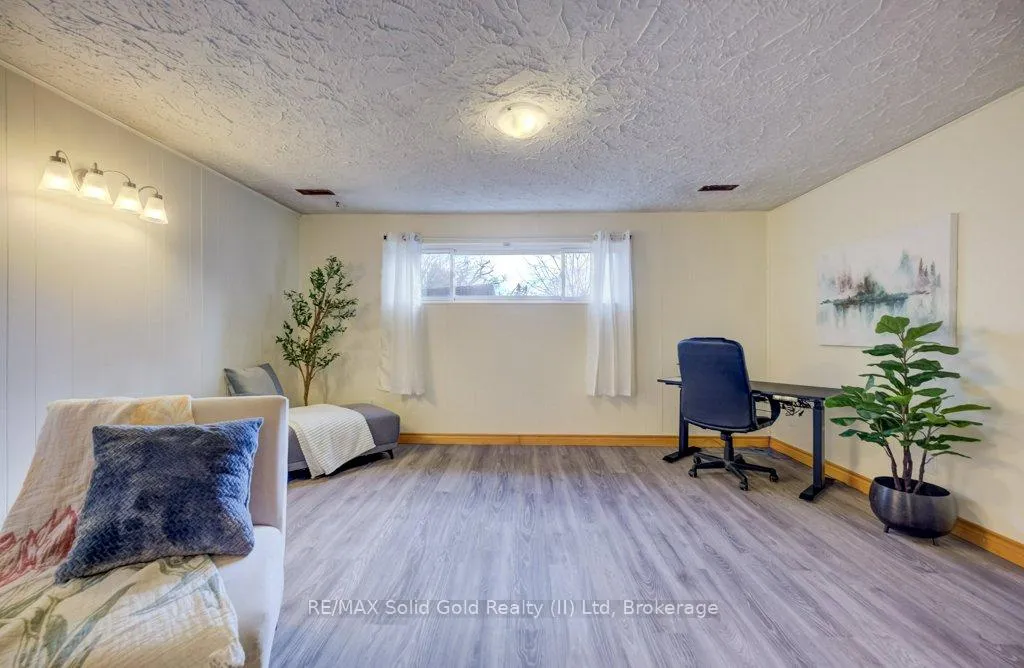 Photo 33 of 330 Daleview Place, Waterloo — HOMEH