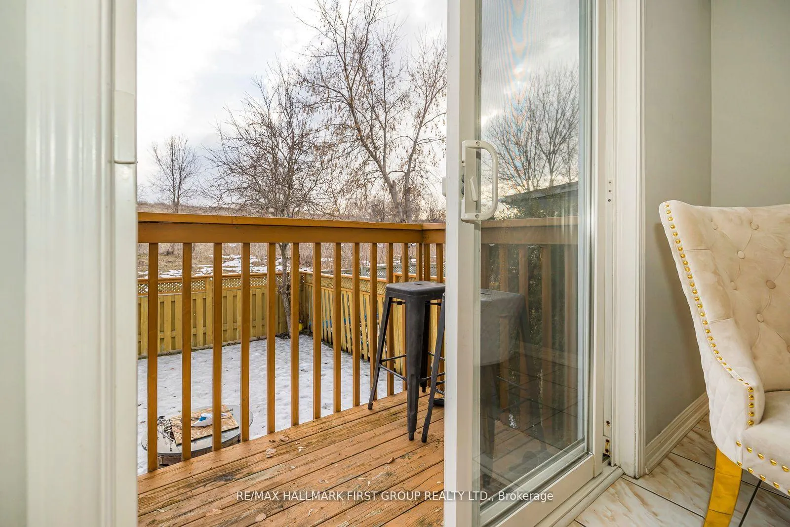 Photo 16 of 1636 Sarasota Crescent, Oshawa, Samac — HOMEH