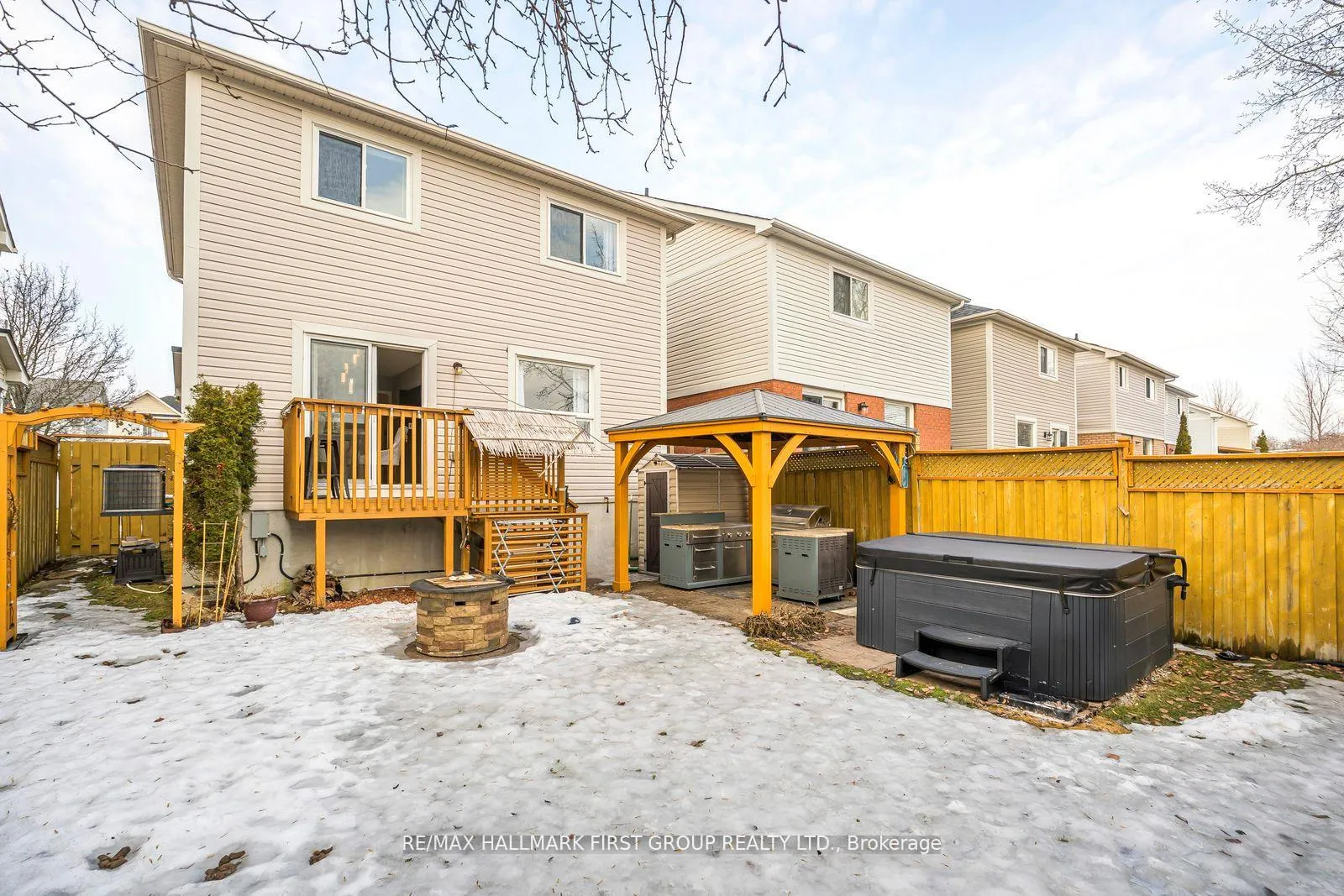 Photo 20 of 1636 Sarasota Crescent, Oshawa, Samac — HOMEH