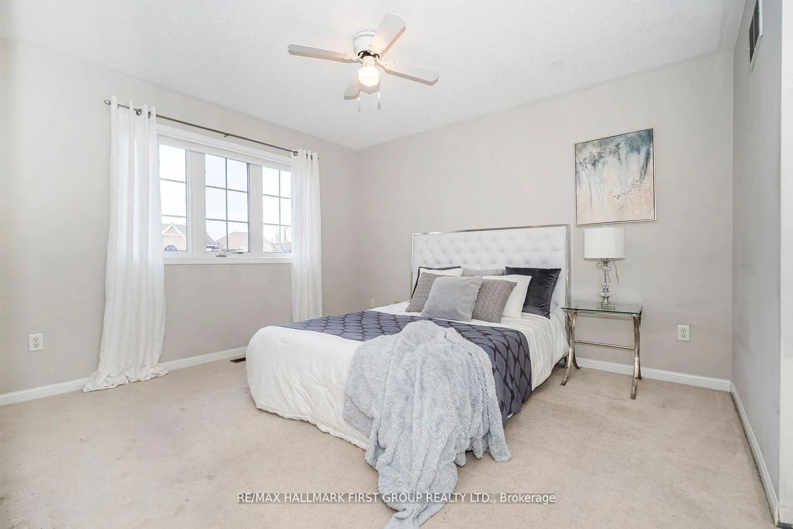 Photo 24 of 1636 Sarasota Crescent, Oshawa, Samac — HOMEH
