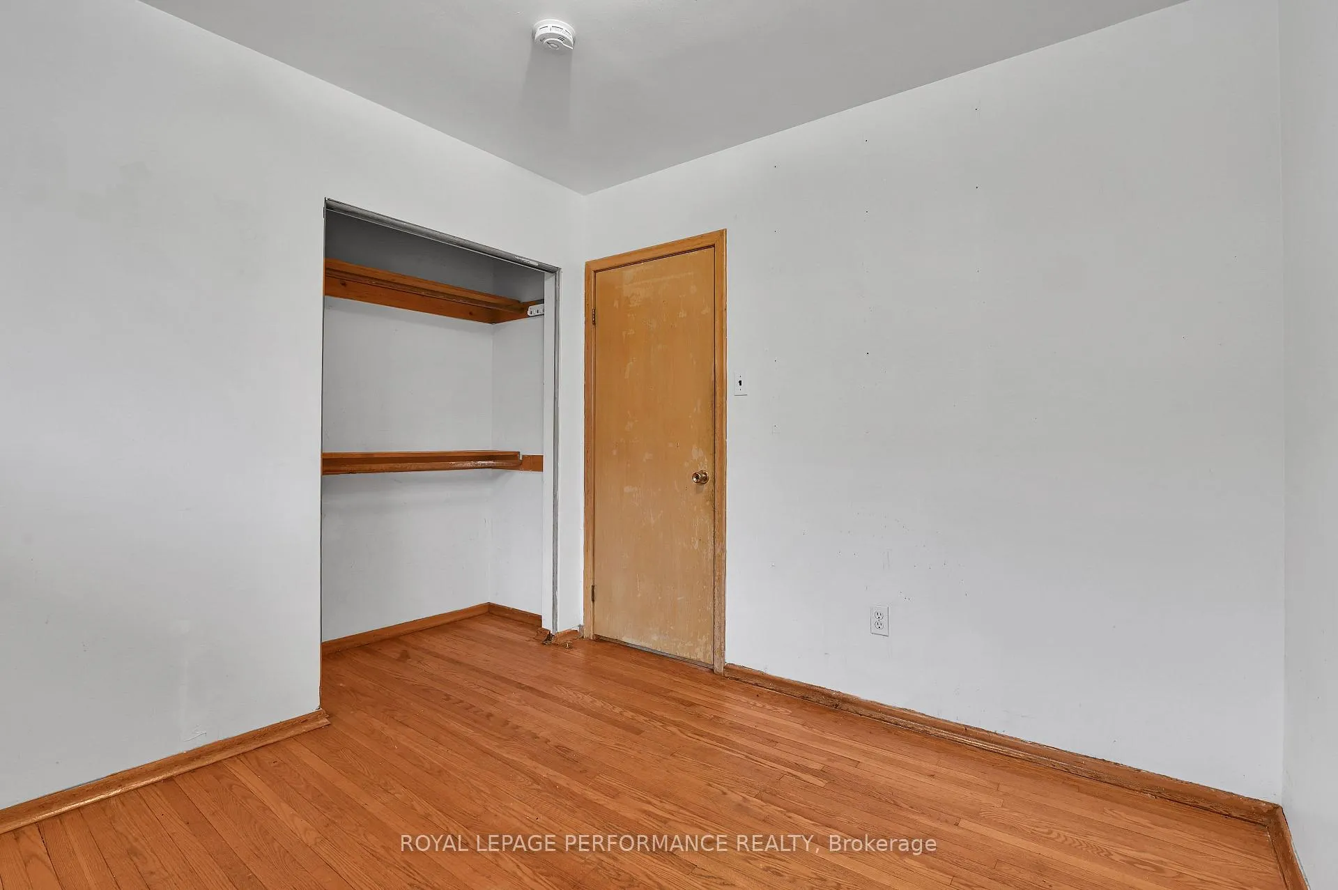 Photo 11 of 759 Pleasant Park Road, Ottawa, Elmvale Acres — HOMEH