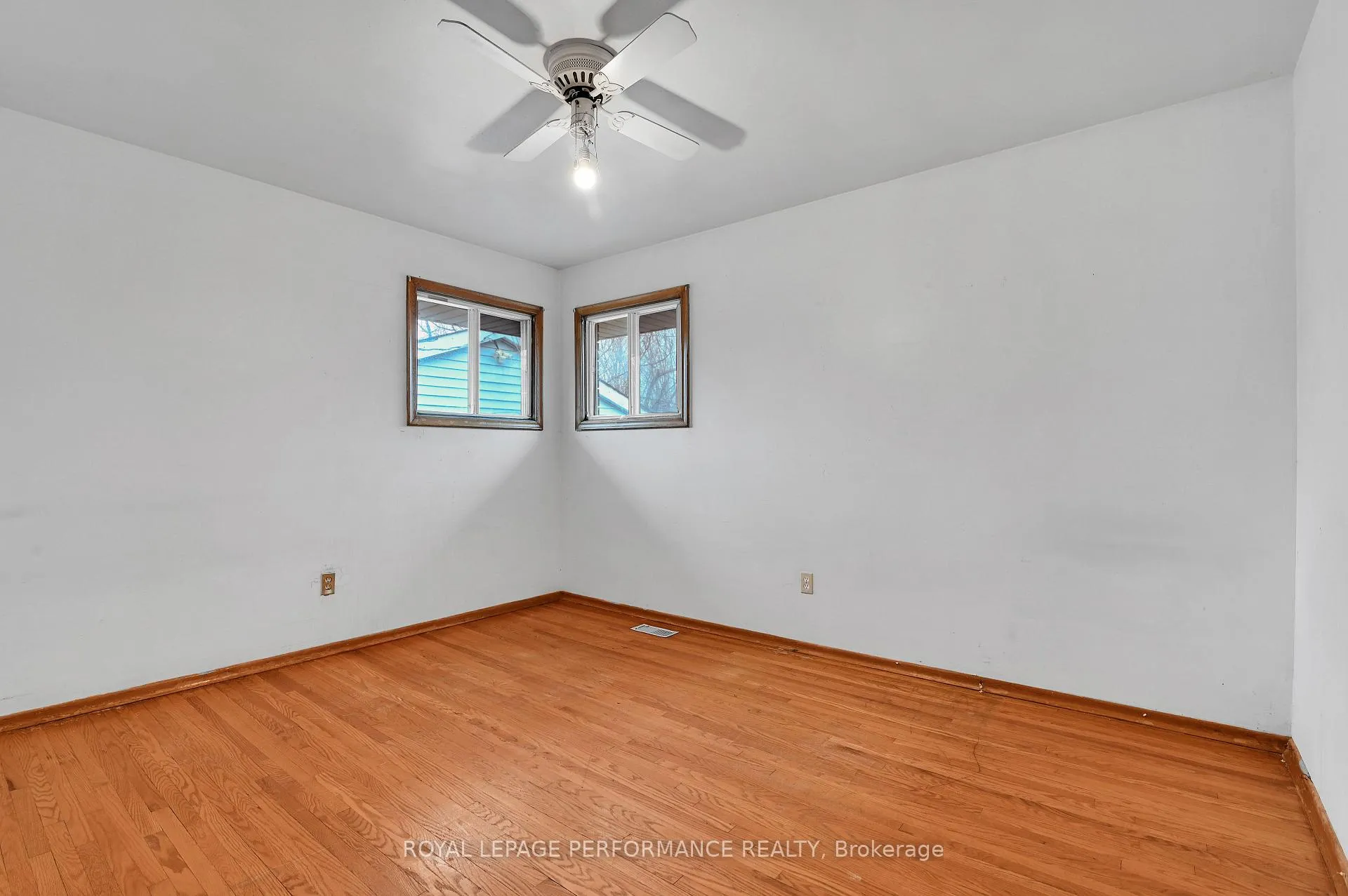 Photo 12 of 759 Pleasant Park Road, Ottawa, Elmvale Acres — HOMEH