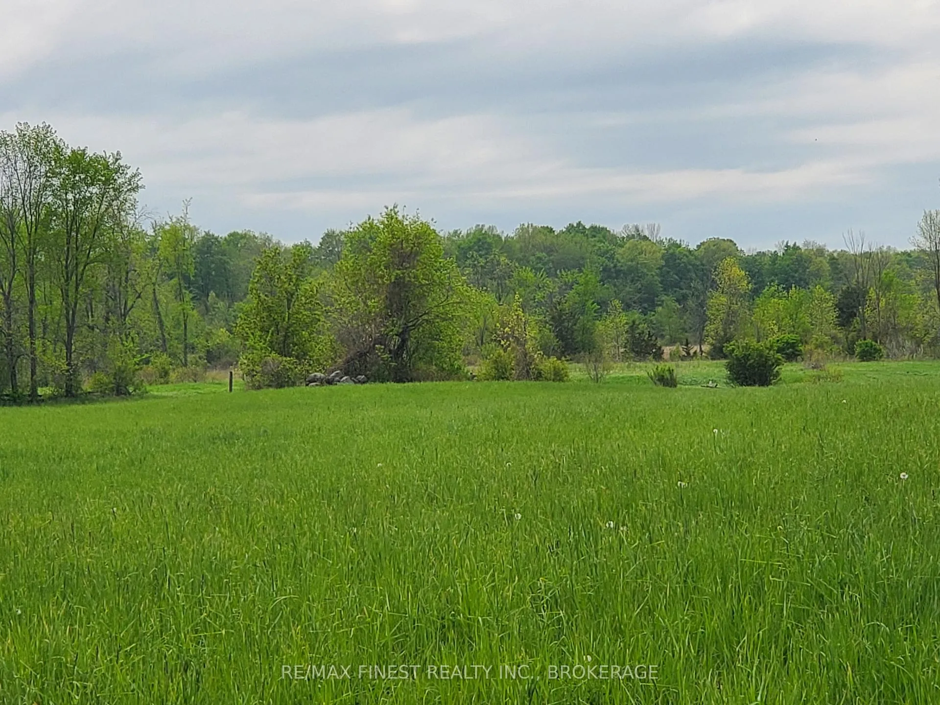 Photo 5 of 4677 Petworth Road, Frontenac, Frontenac South — HOMEH